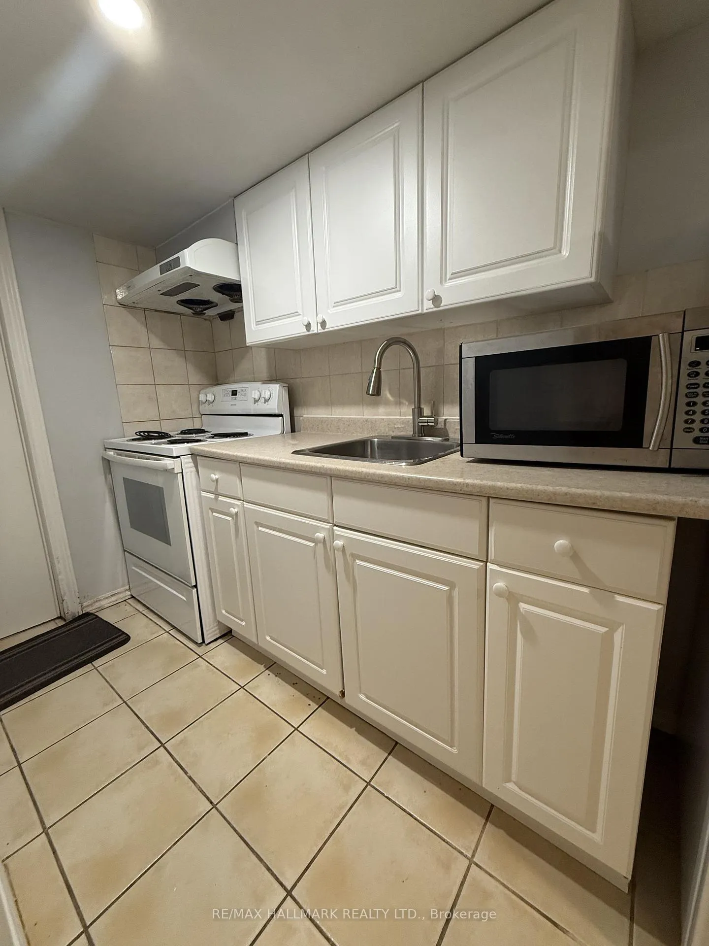 Photo 7 of Unit LOWER, 30 Curzon Street, Toronto, South Riverdale — HOMEH