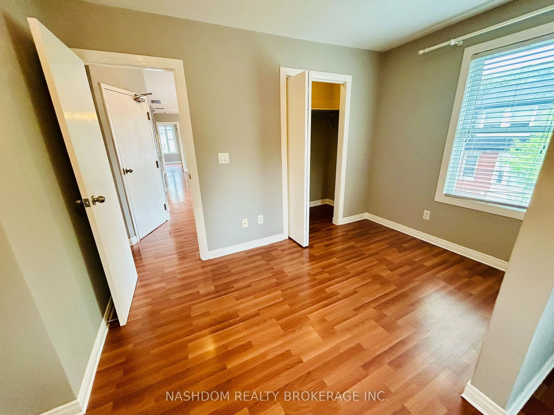 Photo 8 of Unit 3, 209 Balsam Avenue S, Hamilton, Blakeley — HOMEH