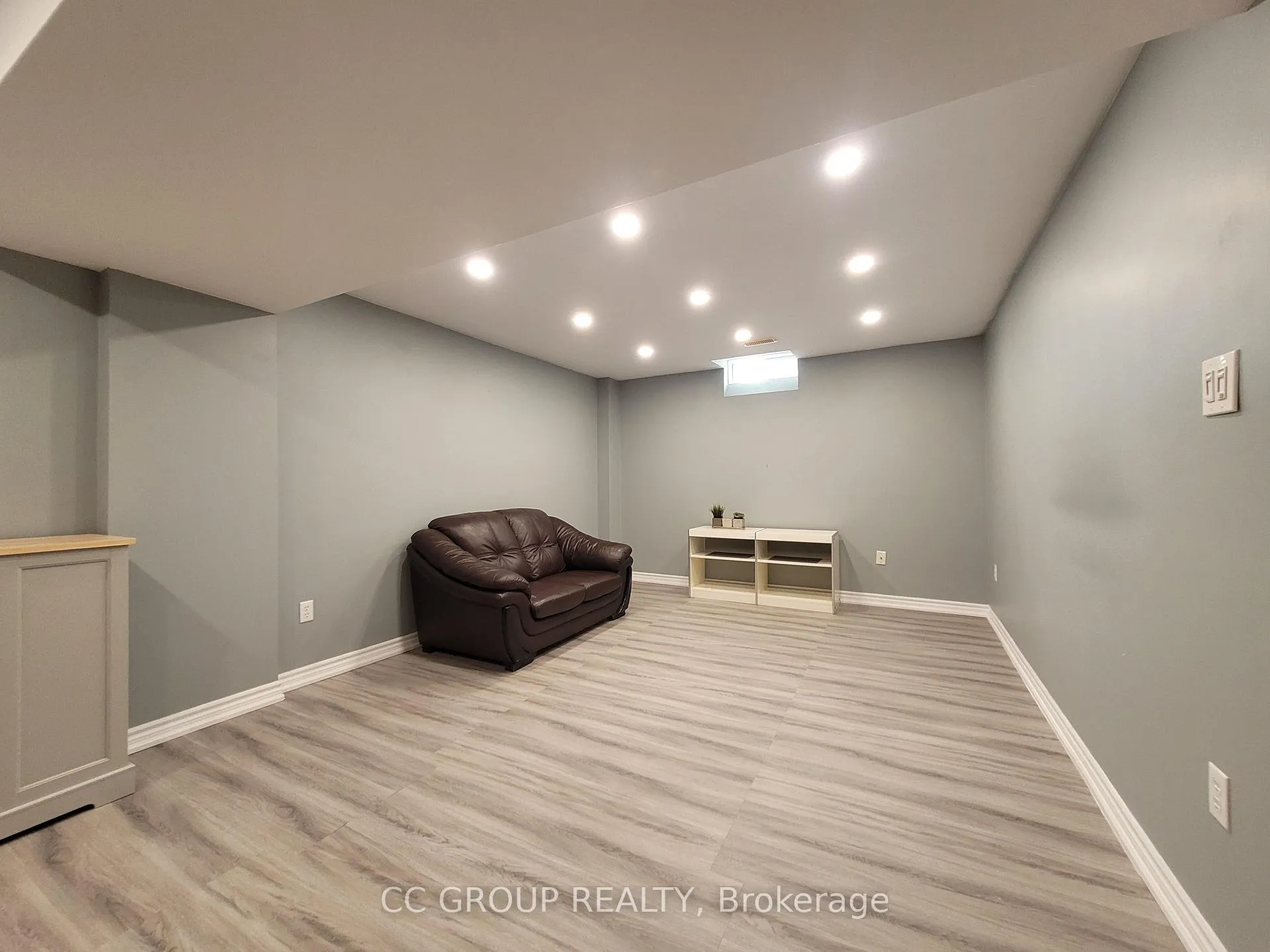 Photo 3 of 51 Macrill Road, Markham, Cachet — HOMEH