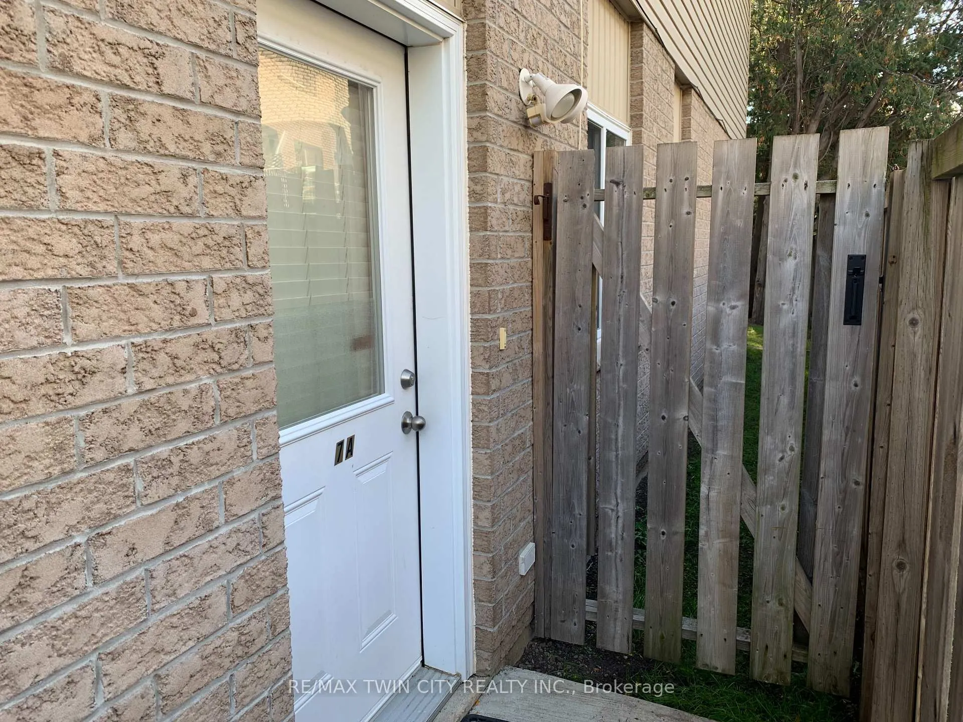 Photo 3 of 77A Florence Avenue, Kitchener — HOMEH