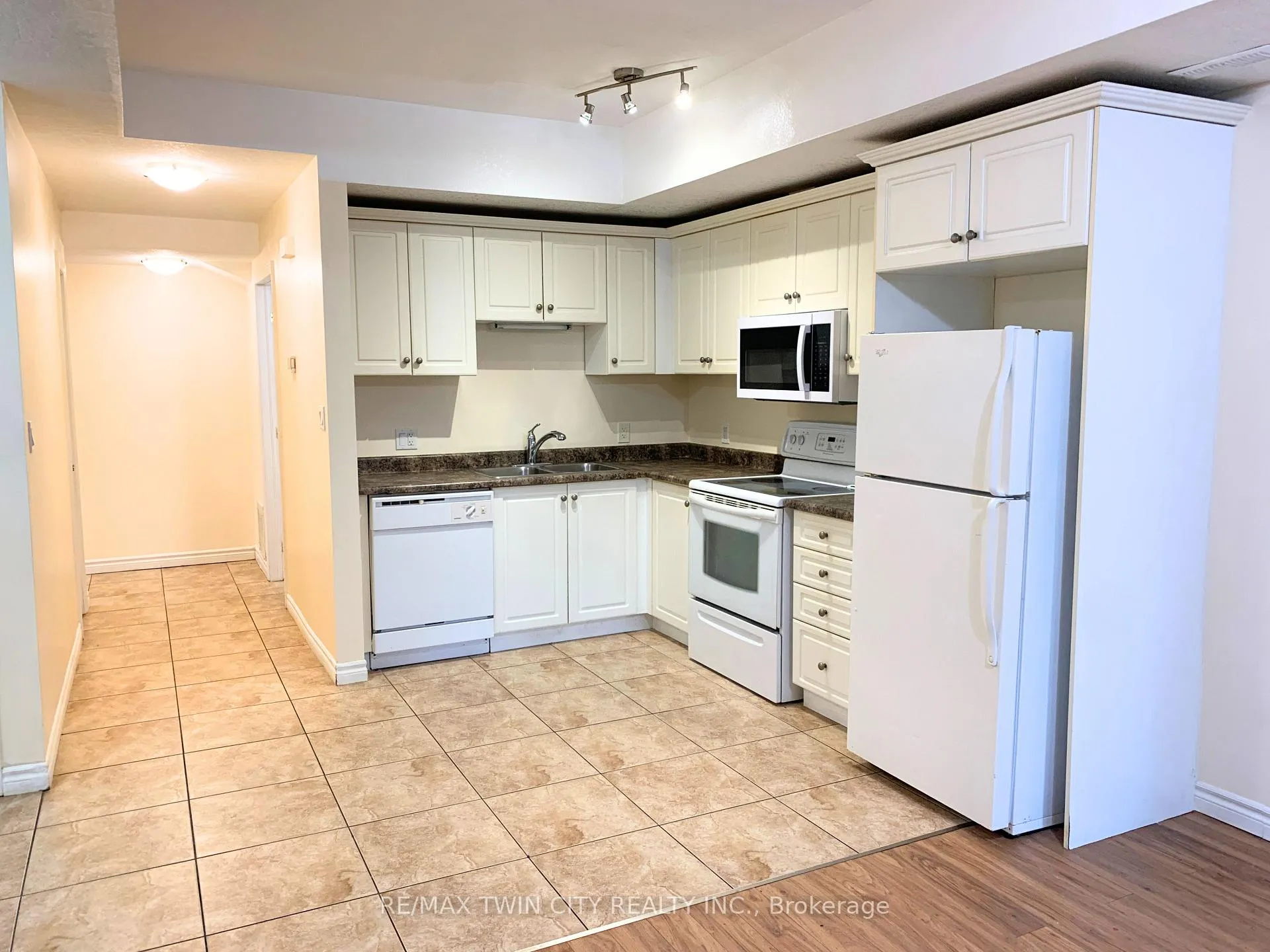 Photo 4 of 77A Florence Avenue, Kitchener — HOMEH