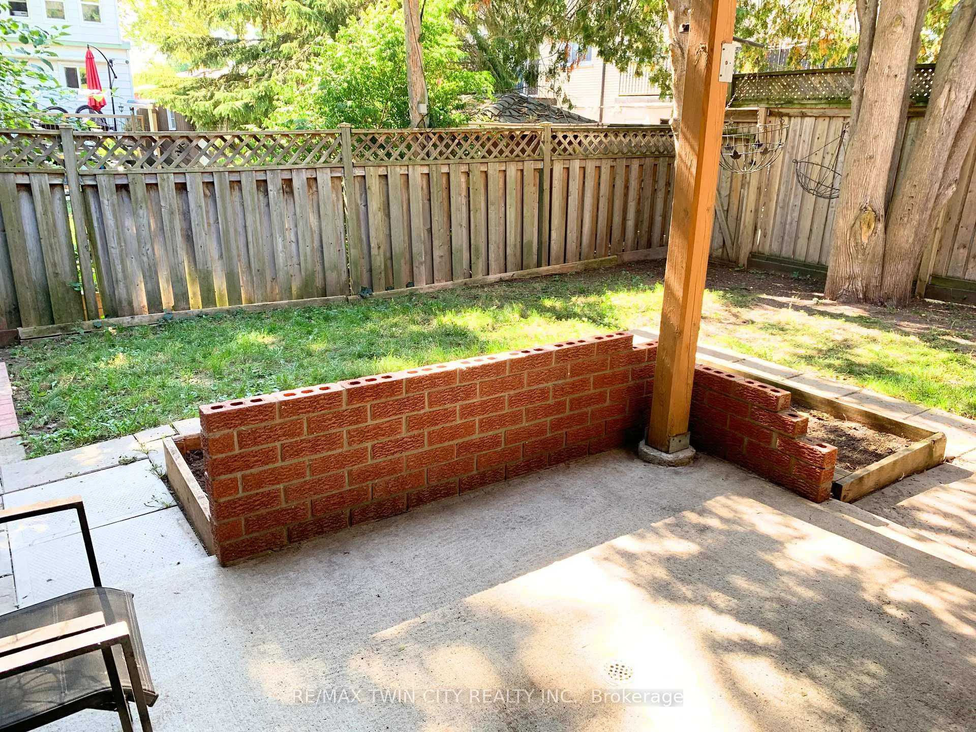 Photo 15 of 77A Florence Avenue, Kitchener — HOMEH
