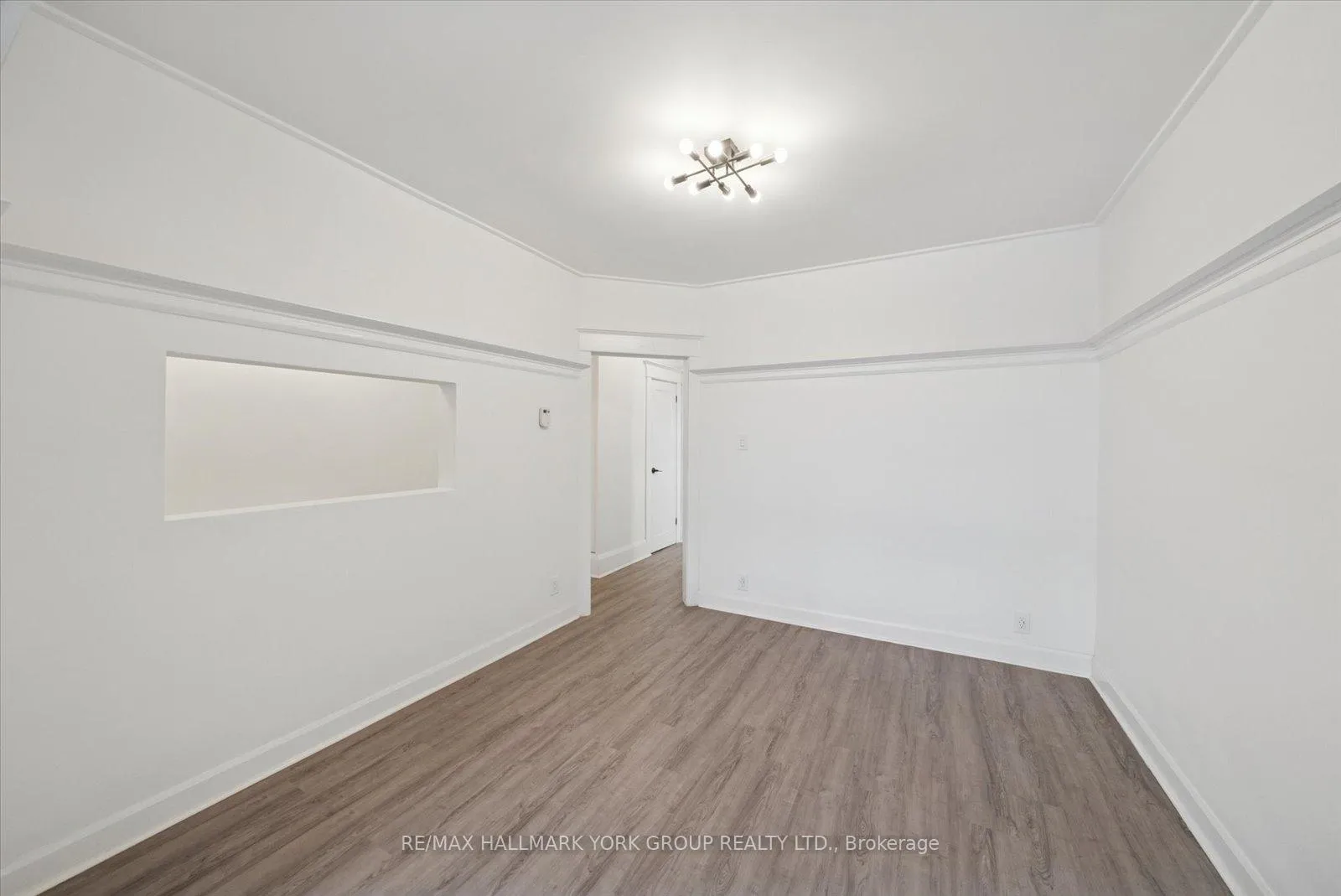 Photo 11 of Unit Unit A, 1578 Queen Street, Toronto, Greenwood-Coxwell — HOMEH
