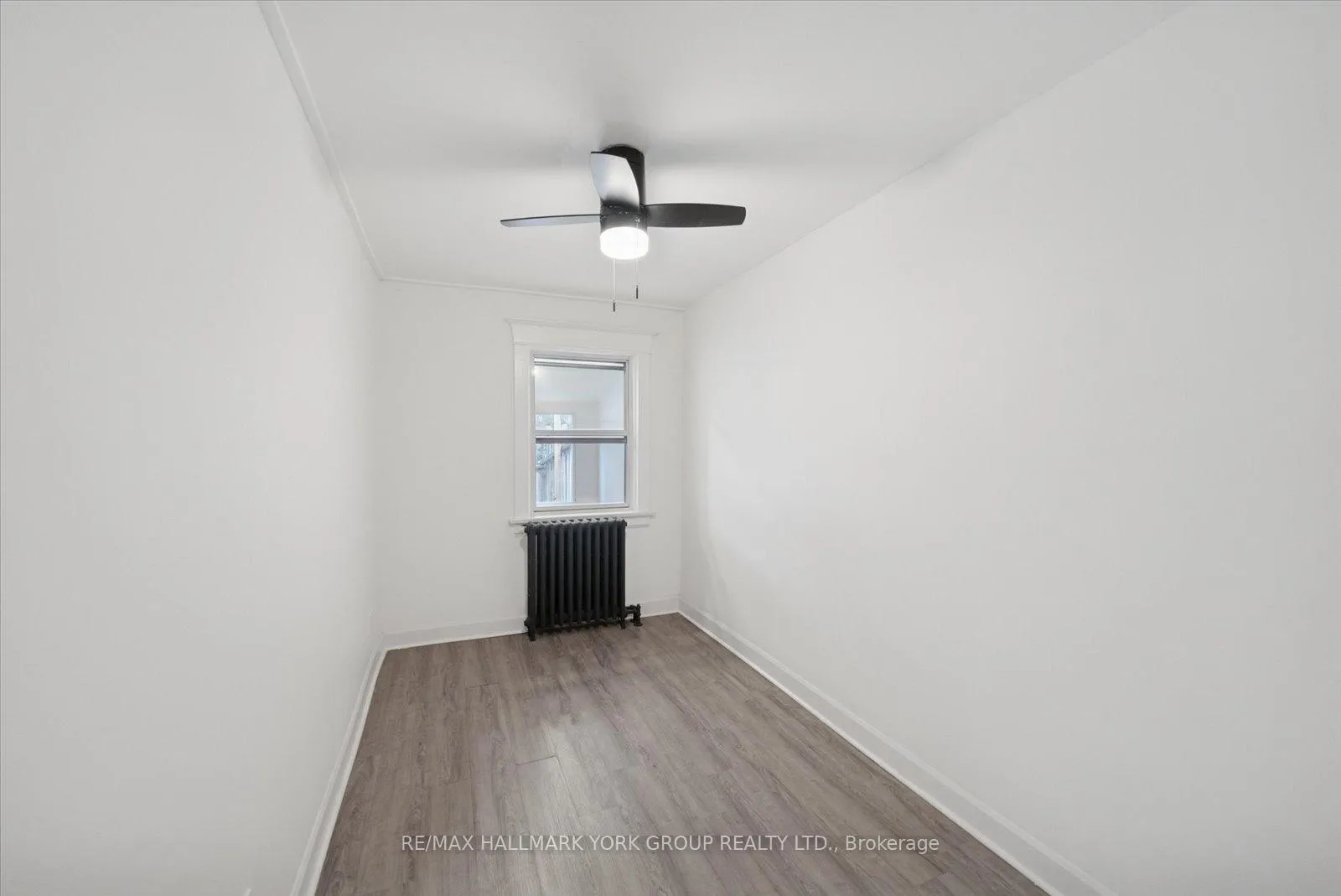 Photo 16 of Unit Unit A, 1578 Queen Street, Toronto, Greenwood-Coxwell — HOMEH