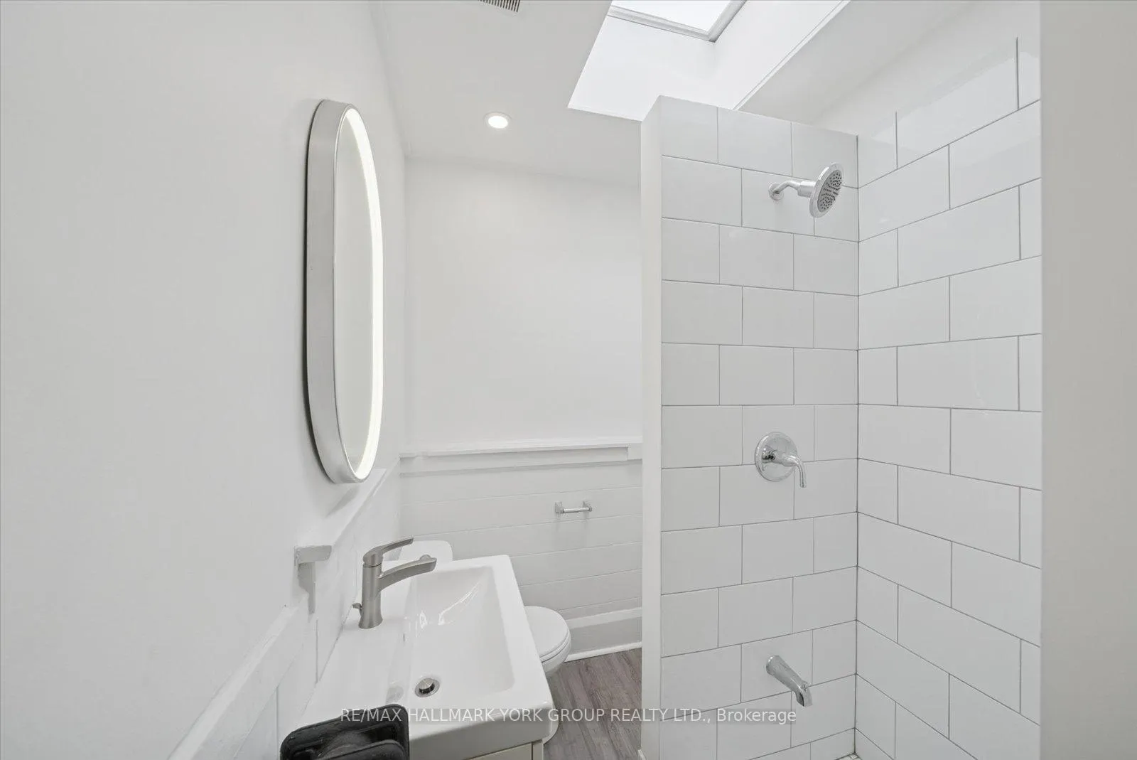Photo 18 of Unit Unit A, 1578 Queen Street, Toronto, Greenwood-Coxwell — HOMEH