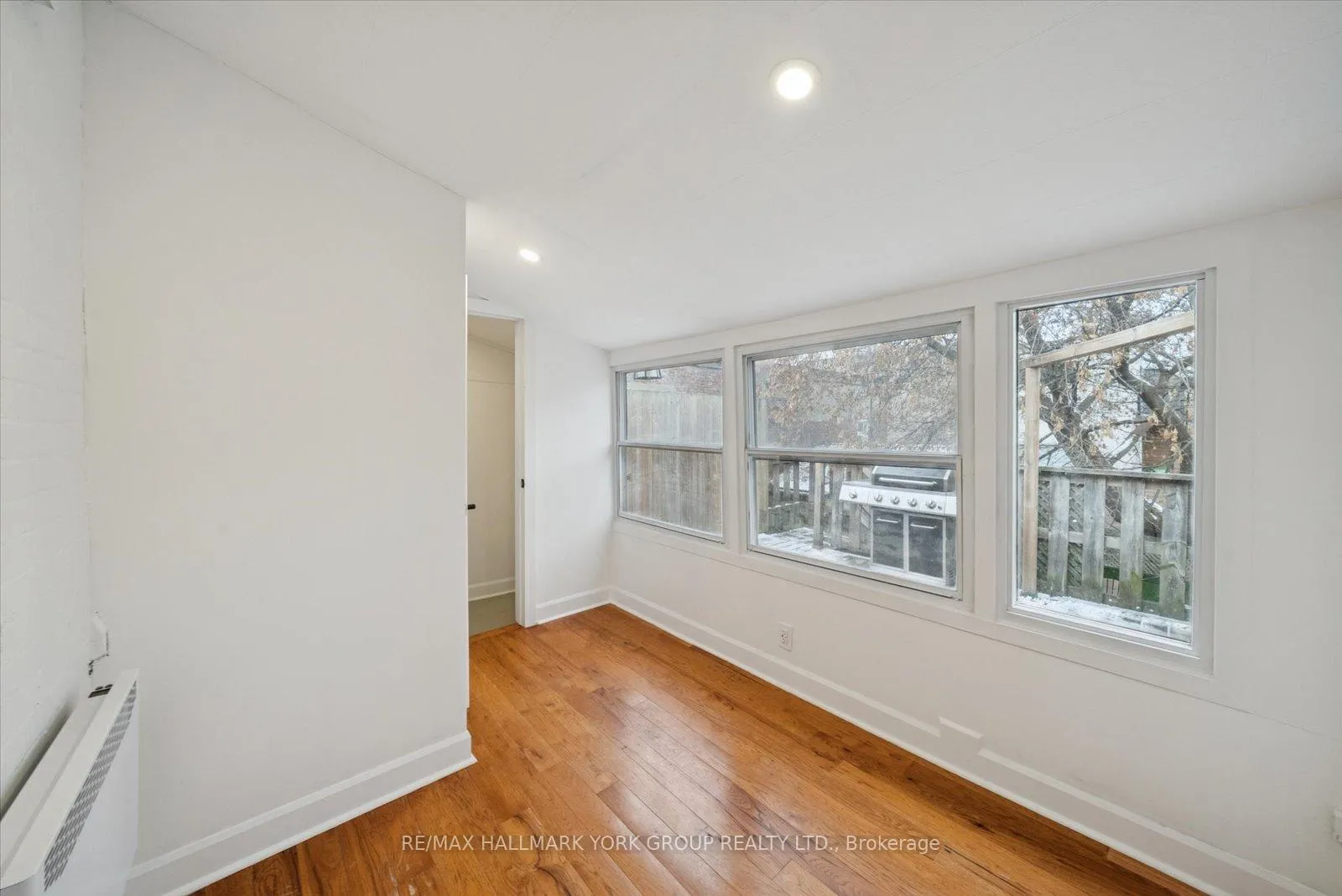 Photo 23 of Unit Unit A, 1578 Queen Street, Toronto, Greenwood-Coxwell — HOMEH