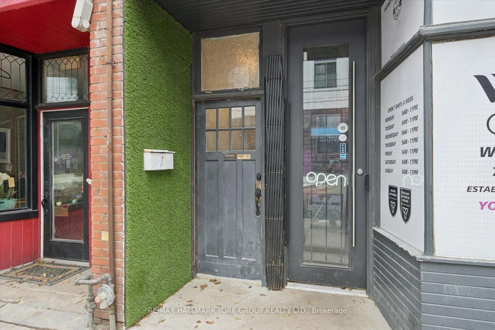 Photo 31 of Unit Unit A, 1578 Queen Street, Toronto, Greenwood-Coxwell — HOMEH