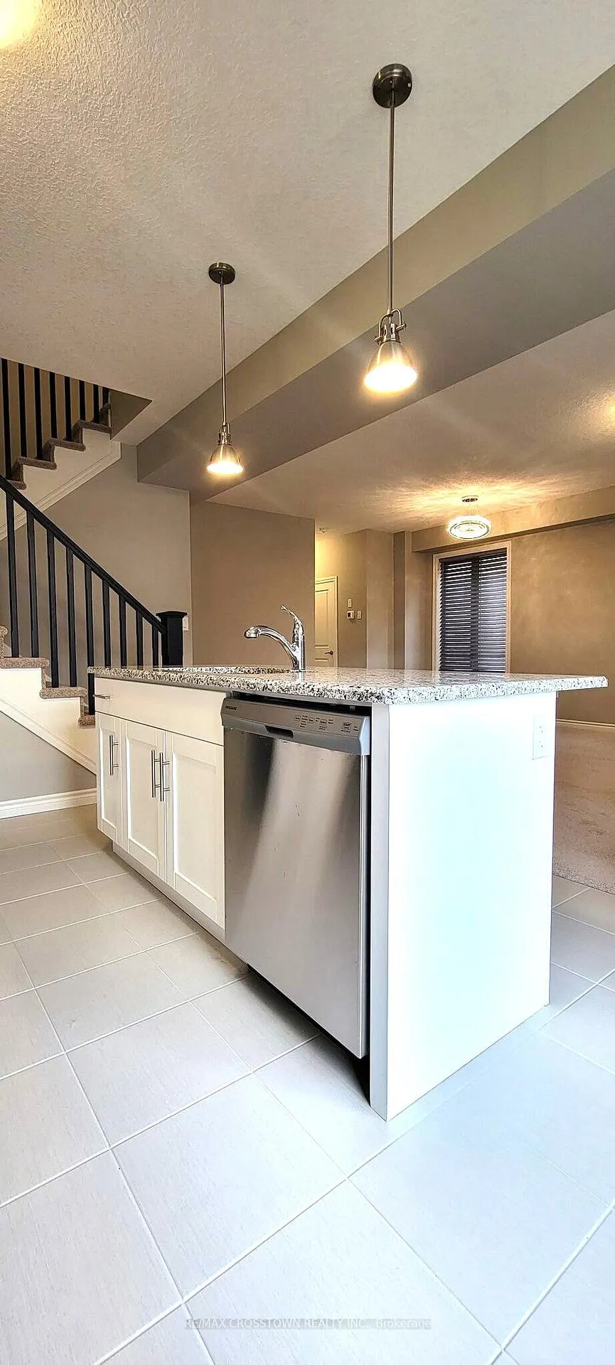 Photo 9 of 1007 Wright Drive, Midland — HOMEH