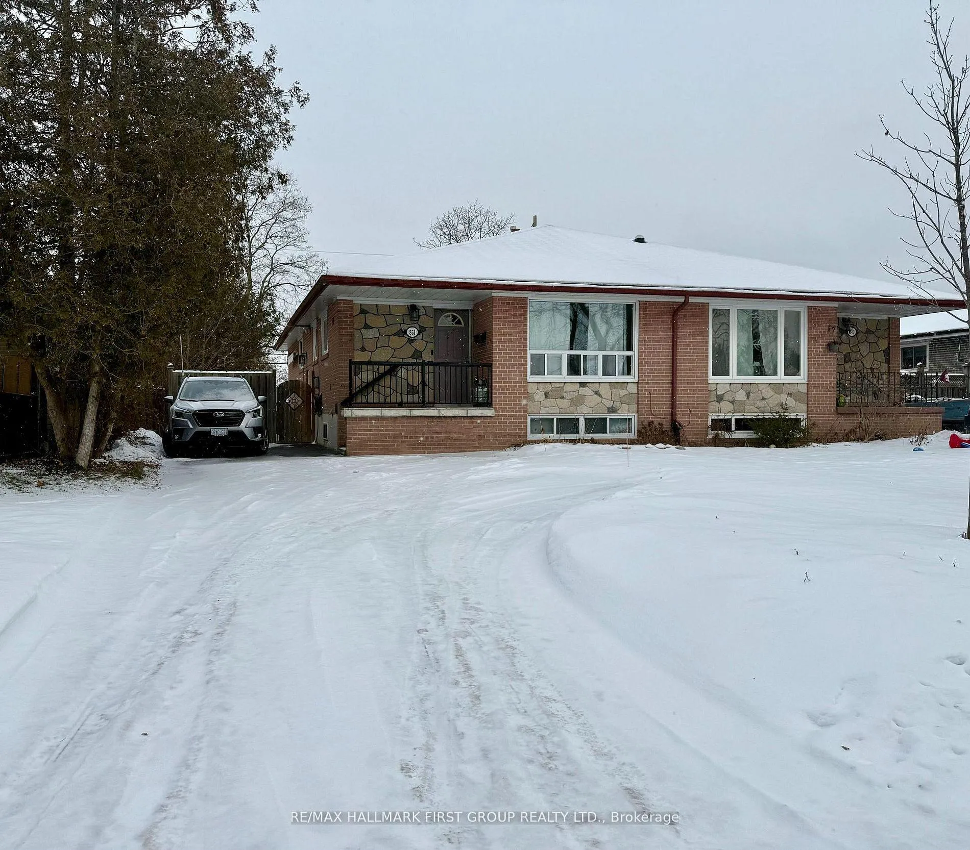 Photo 3 of 851 Bem Avenue, Pickering, Bay Ridges — HOMEH