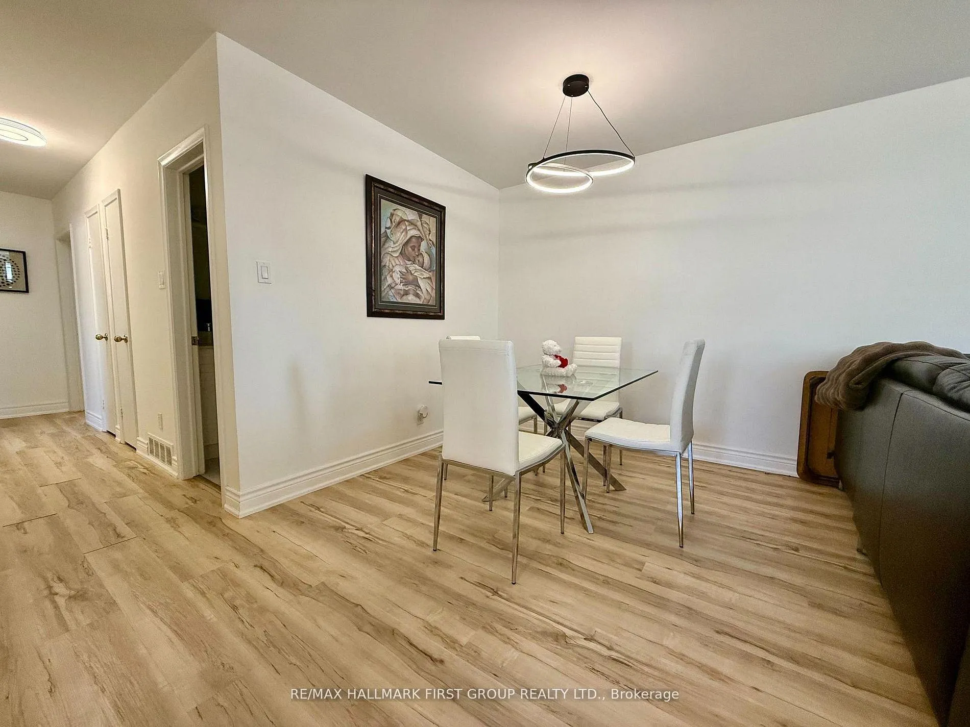 Photo 10 of 851 Bem Avenue, Pickering, Bay Ridges — HOMEH