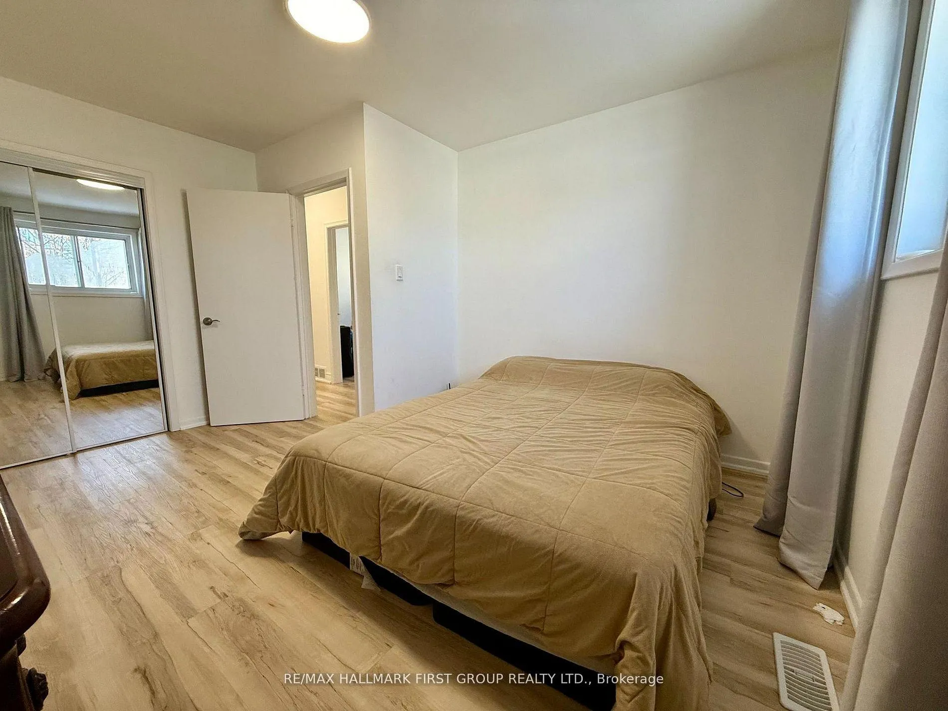 Photo 16 of 851 Bem Avenue, Pickering, Bay Ridges — HOMEH