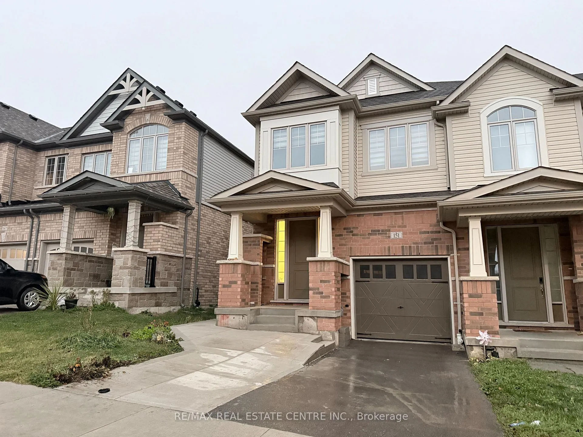 Photo 2 of 151 Broadacre Drive, Kitchener — HOMEH