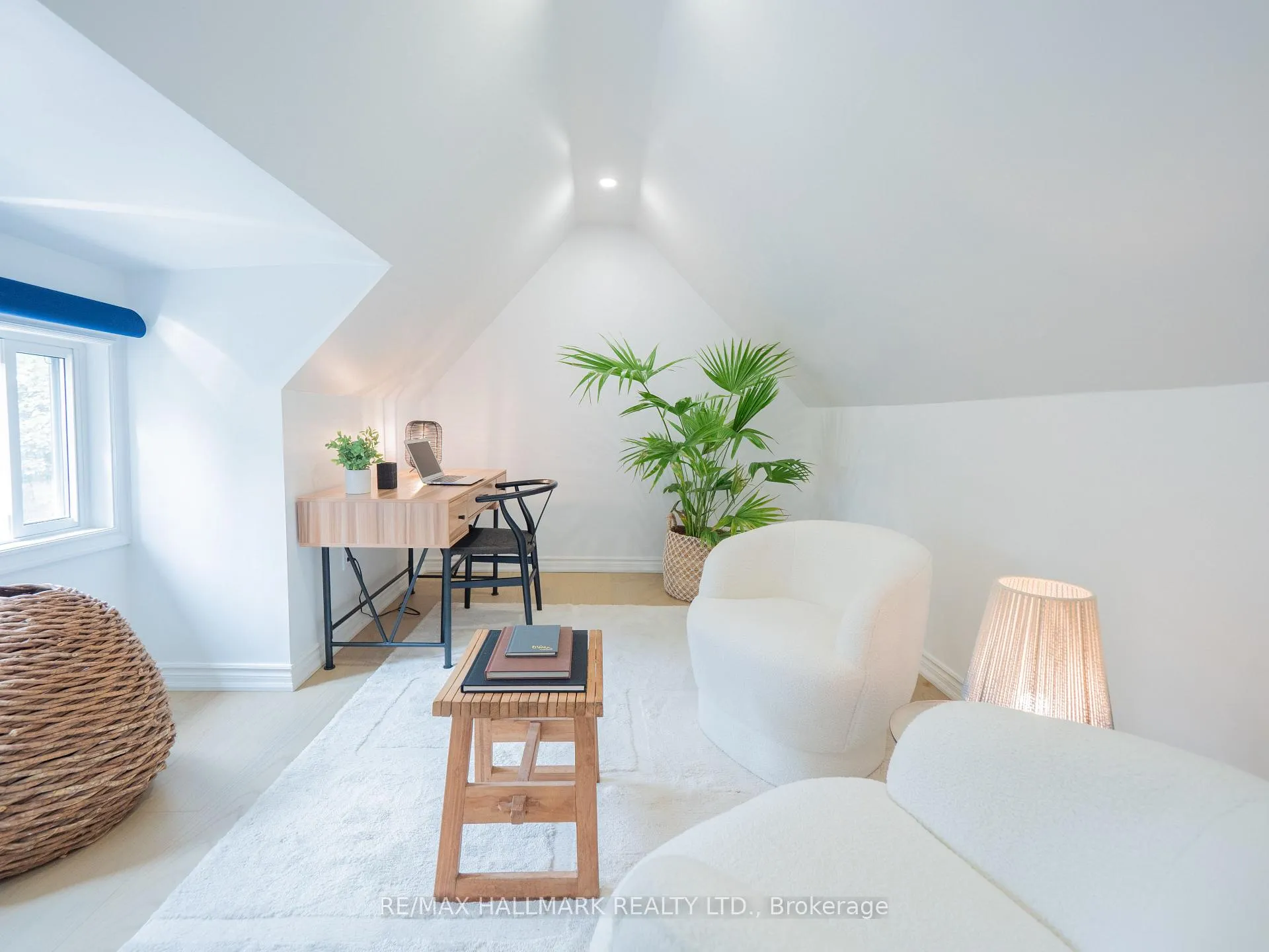 Photo 25 of 18 Millbrook Crescent, Toronto, North Riverdale — HOMEH