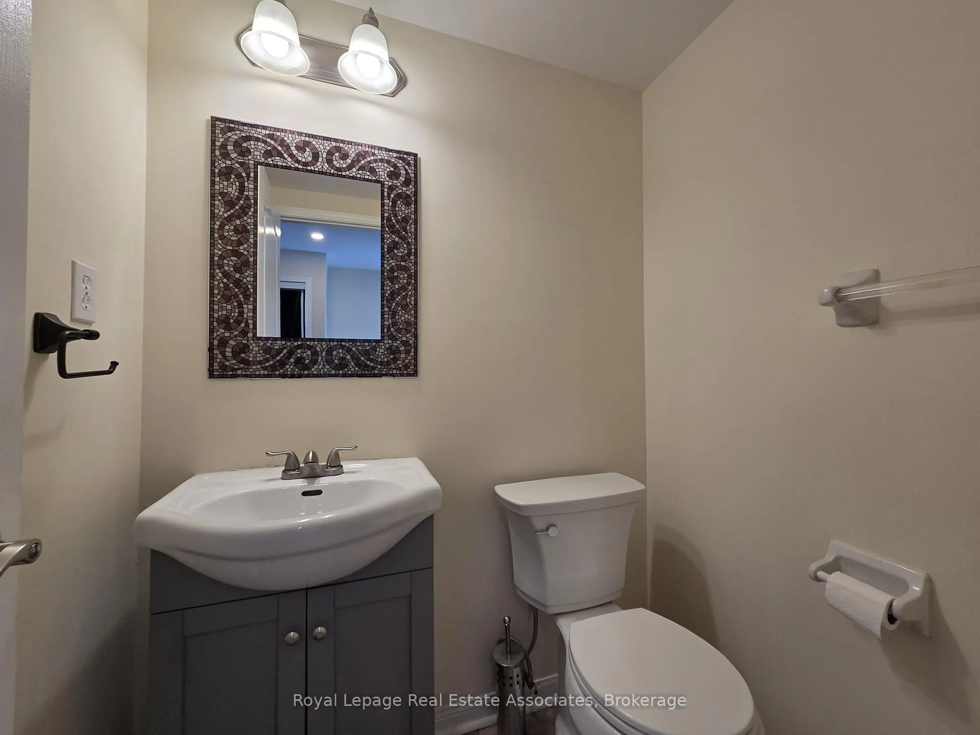 Photo 12 of 1546 Harwood Drive, Milton, Clarke — HOMEH