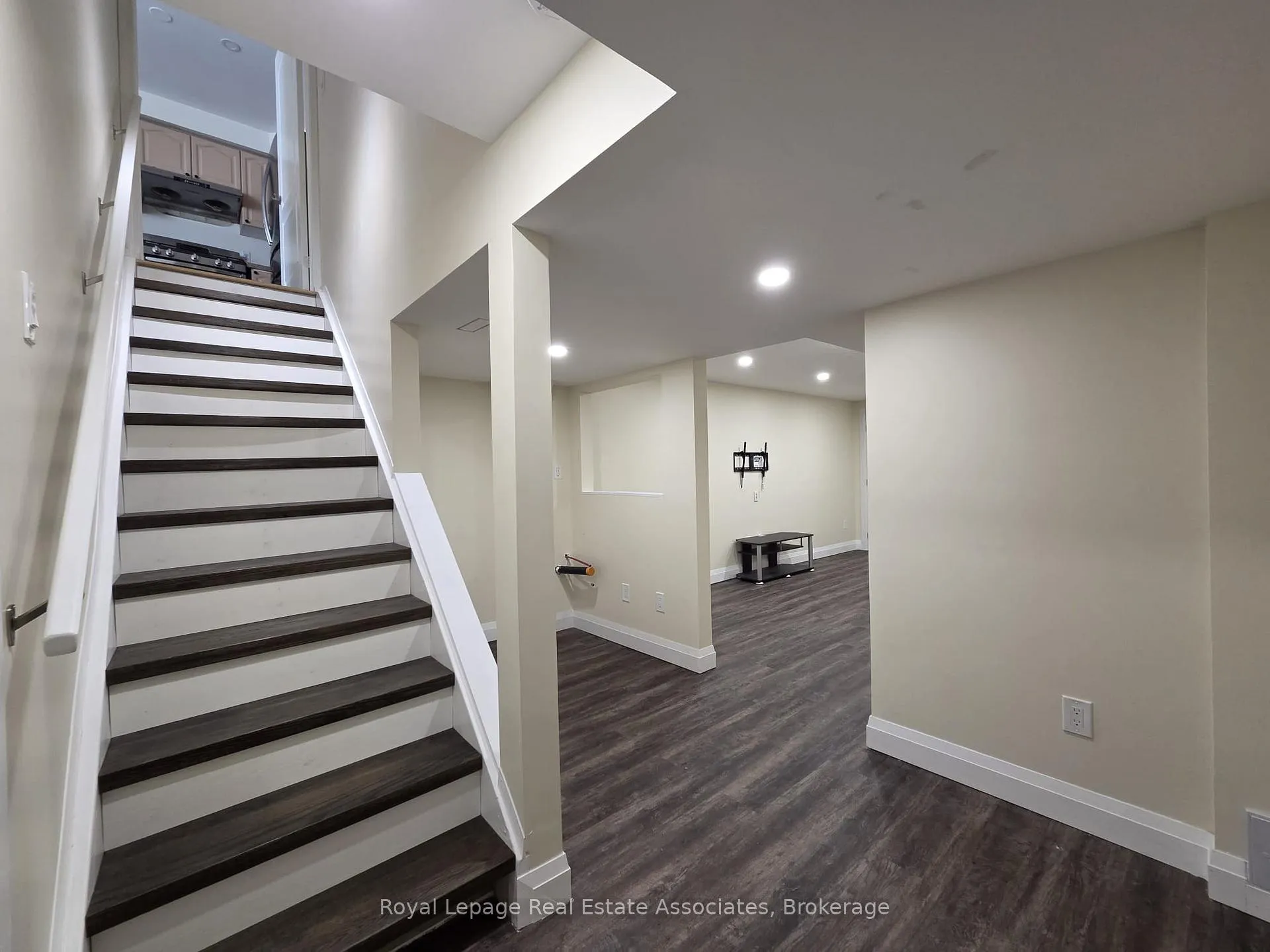 Photo 34 of 1546 Harwood Drive, Milton, Clarke — HOMEH