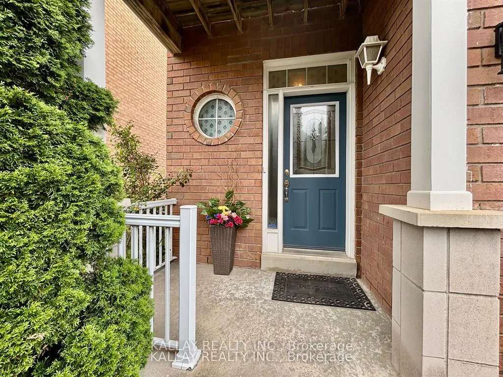 Photo 3 of 27 Pietro Drive, Vaughan, Vellore Village — HOMEH