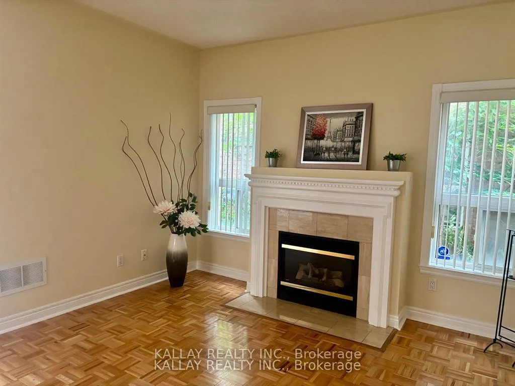 Photo 9 of 27 Pietro Drive, Vaughan, Vellore Village — HOMEH