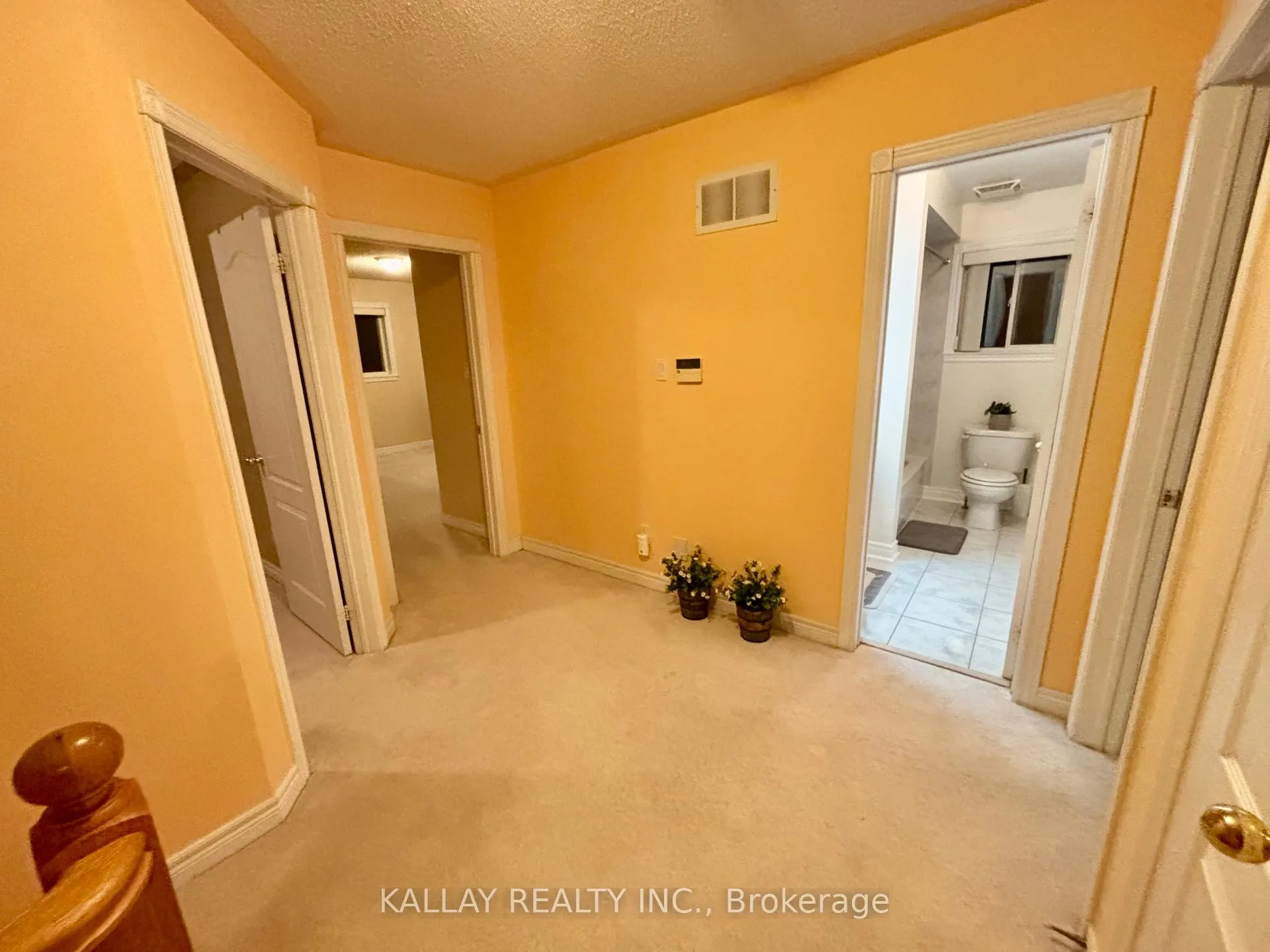 Photo 21 of 27 Pietro Drive, Vaughan, Vellore Village — HOMEH