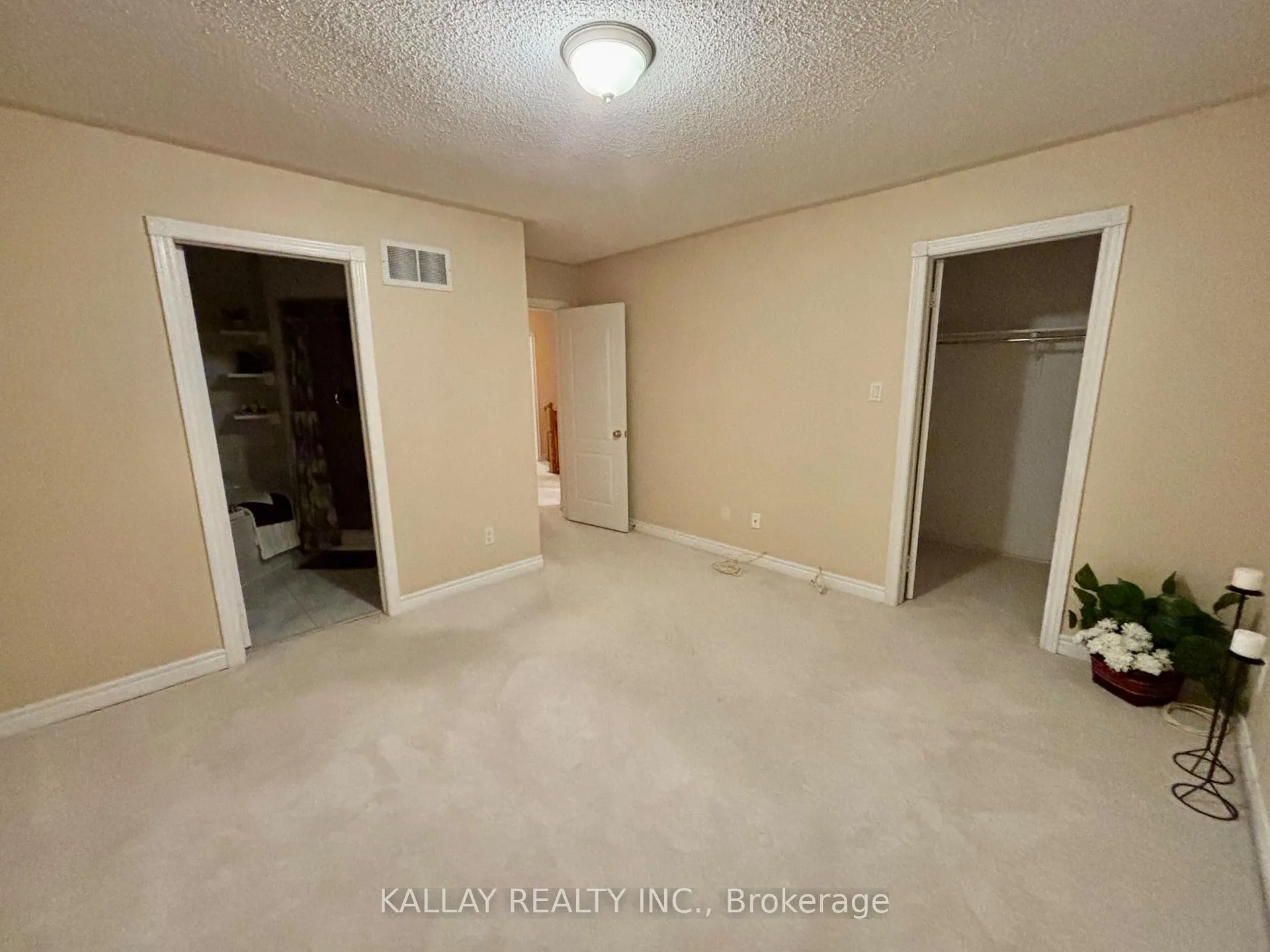 Photo 23 of 27 Pietro Drive, Vaughan, Vellore Village — HOMEH