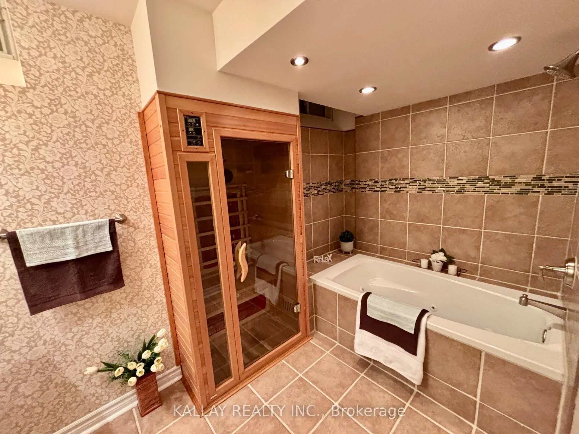 Photo 42 of 27 Pietro Drive, Vaughan, Vellore Village — HOMEH