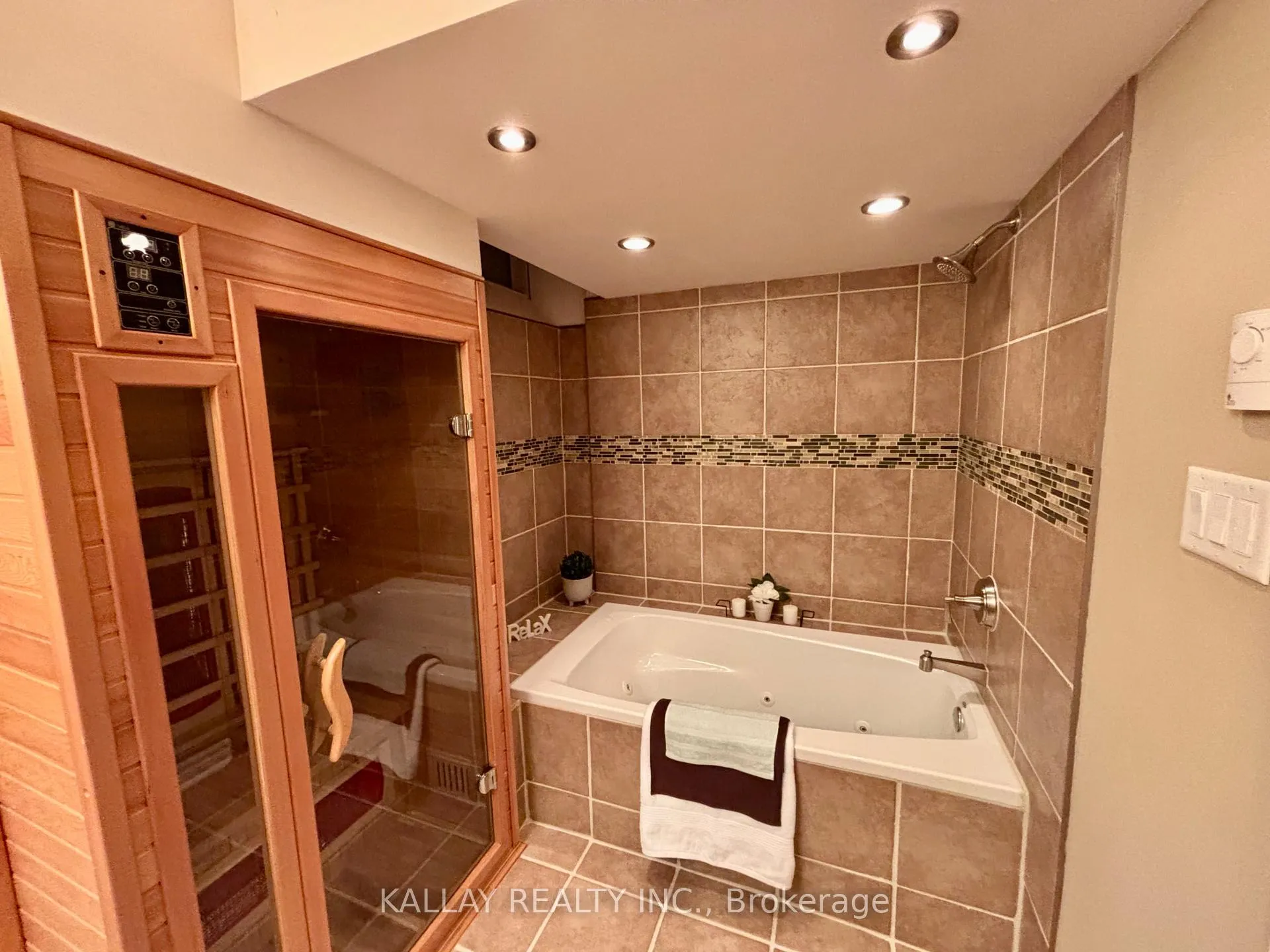 Photo 46 of 27 Pietro Drive, Vaughan, Vellore Village — HOMEH