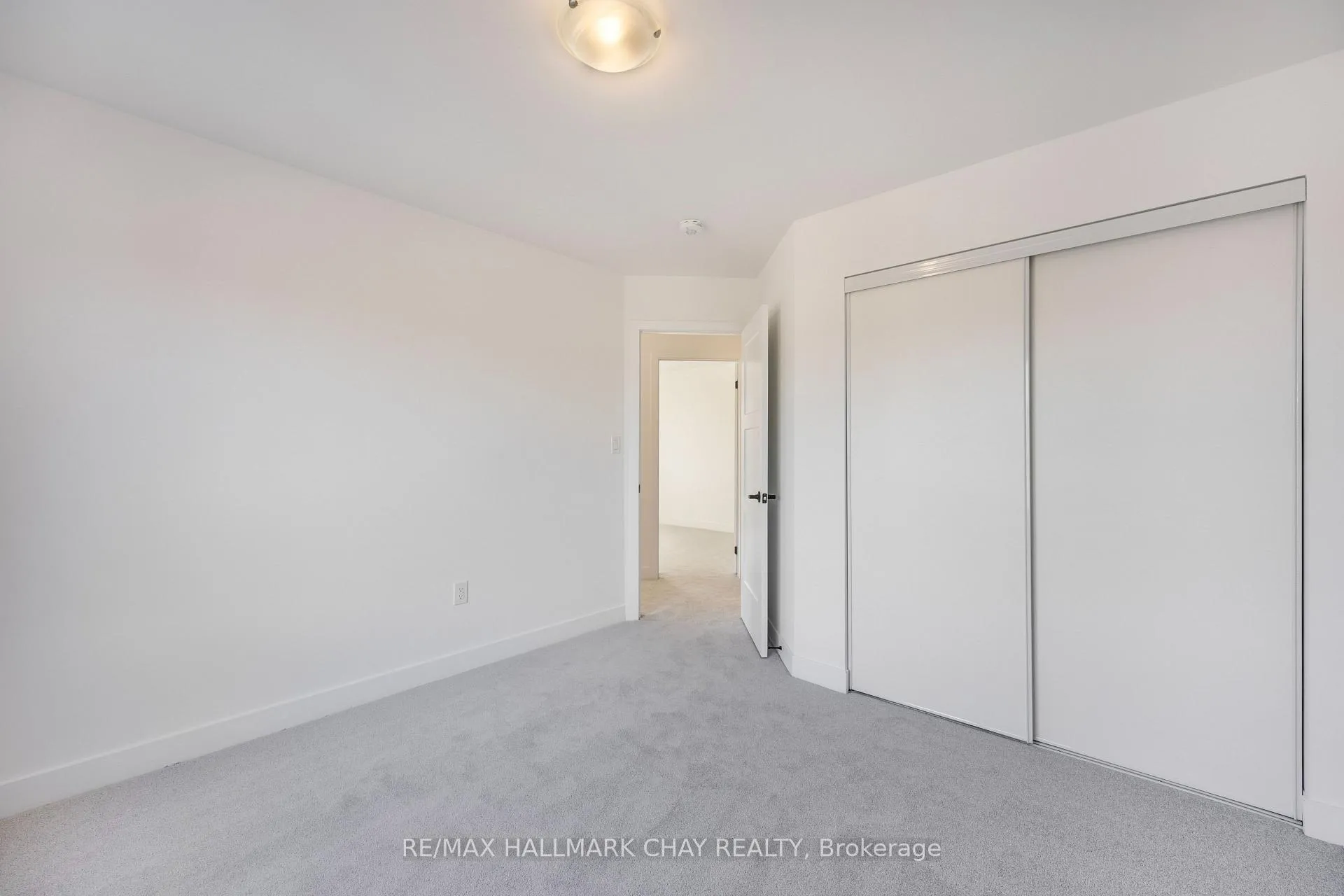 Photo 17 of 202 Prince William Way, Barrie, Innis-Shore — HOMEH