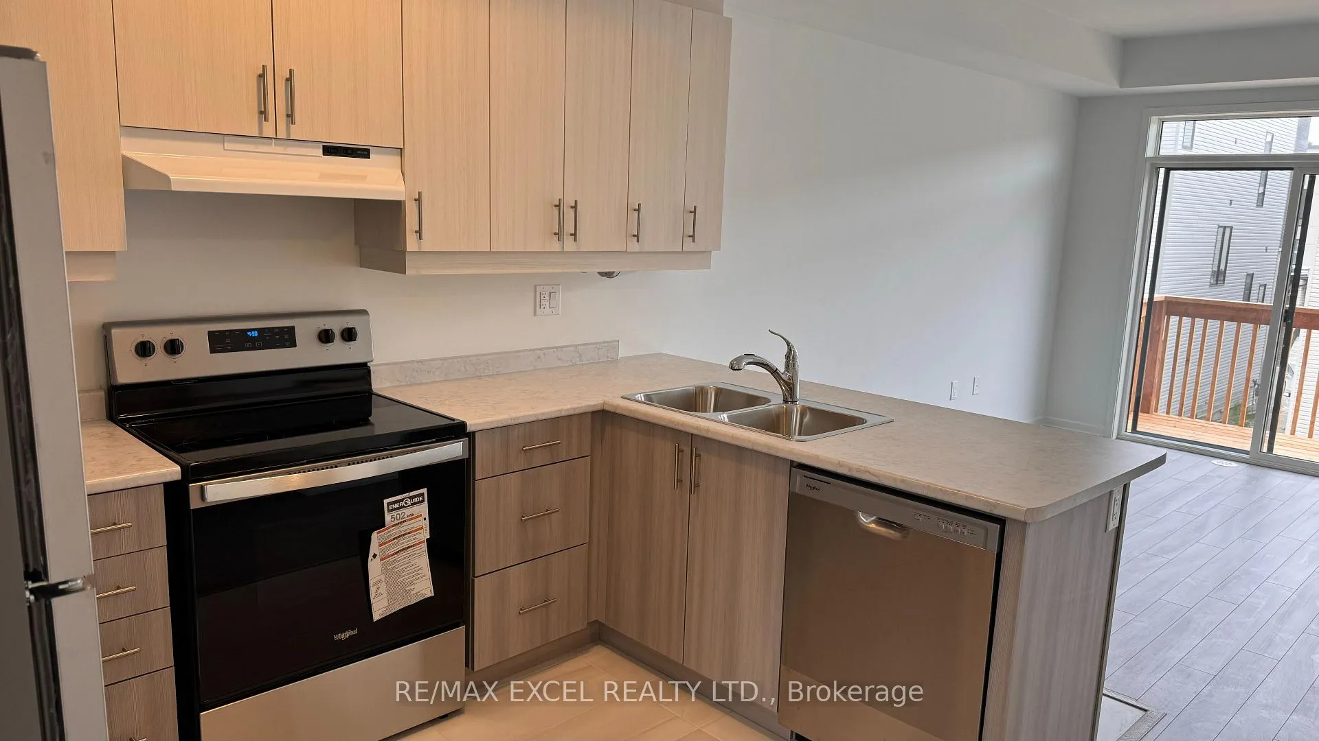 Photo 2 of 783 stanstead Path, Oshawa, Samac — HOMEH