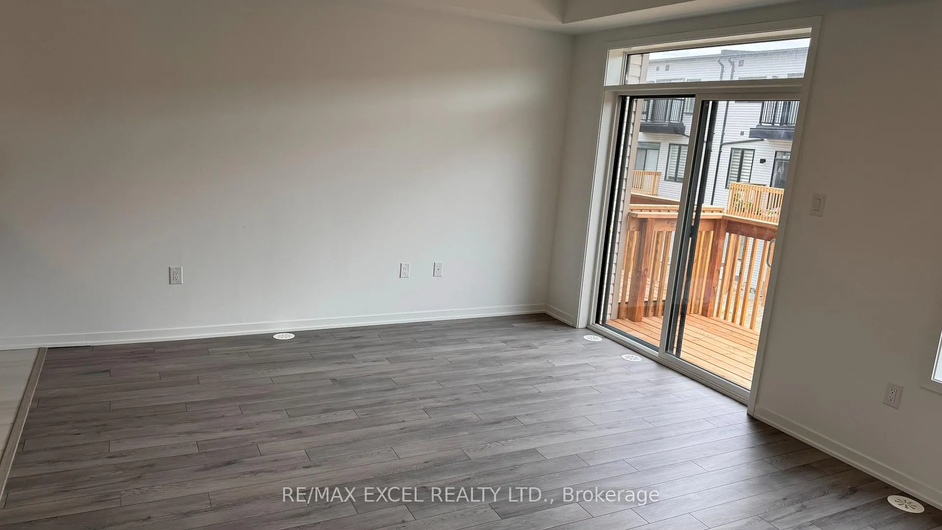 Photo 8 of 783 stanstead Path, Oshawa, Samac — HOMEH