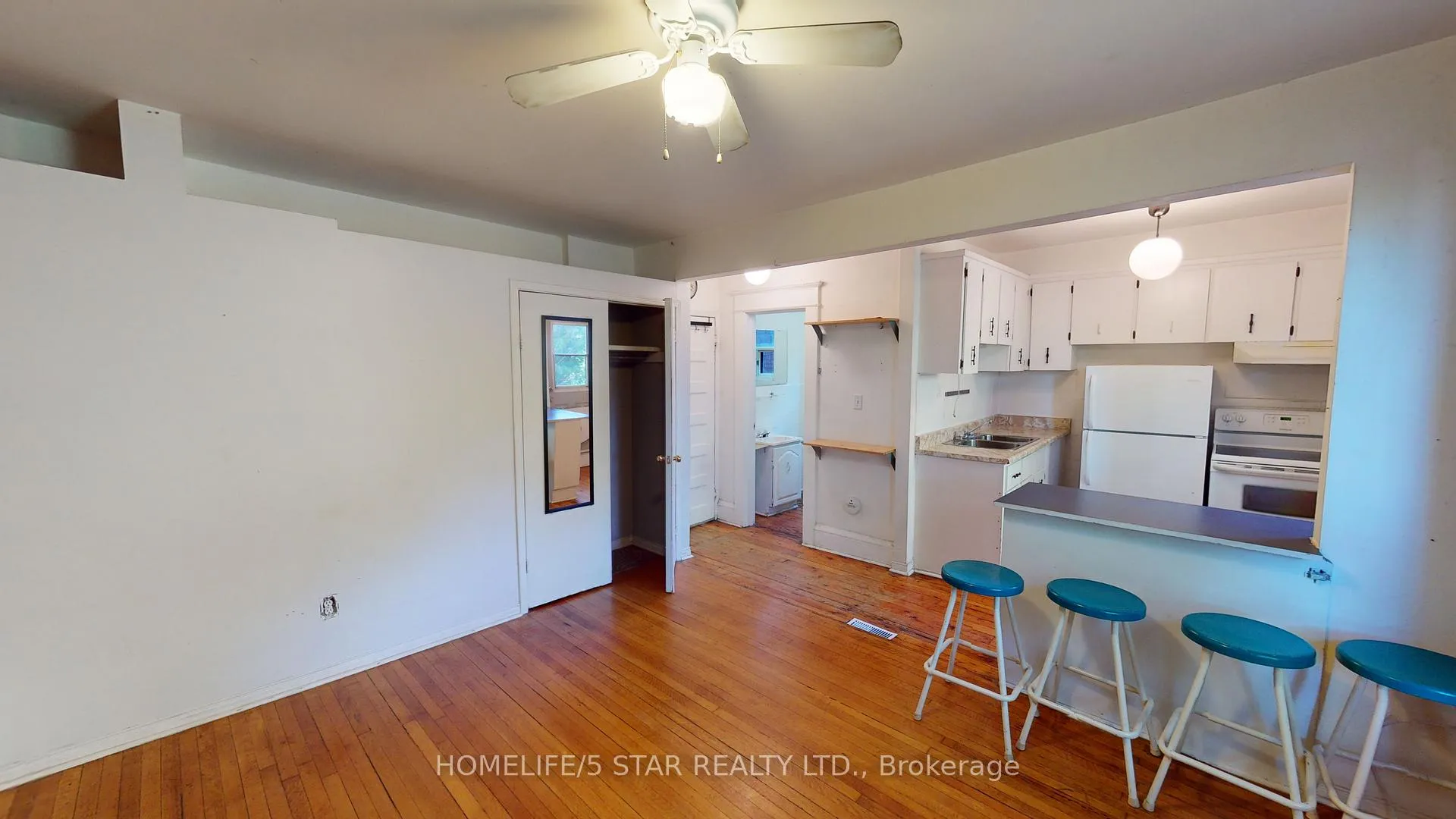 Photo 4 of Unit Apt 2B, 78 Dewson Street, Toronto, Palmerston-Little Italy — HOMEH