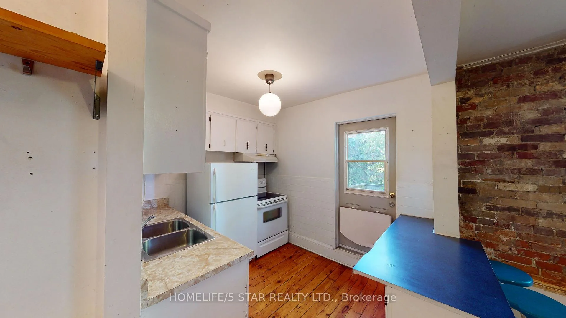 Photo 6 of Unit Apt 2B, 78 Dewson Street, Toronto, Palmerston-Little Italy — HOMEH