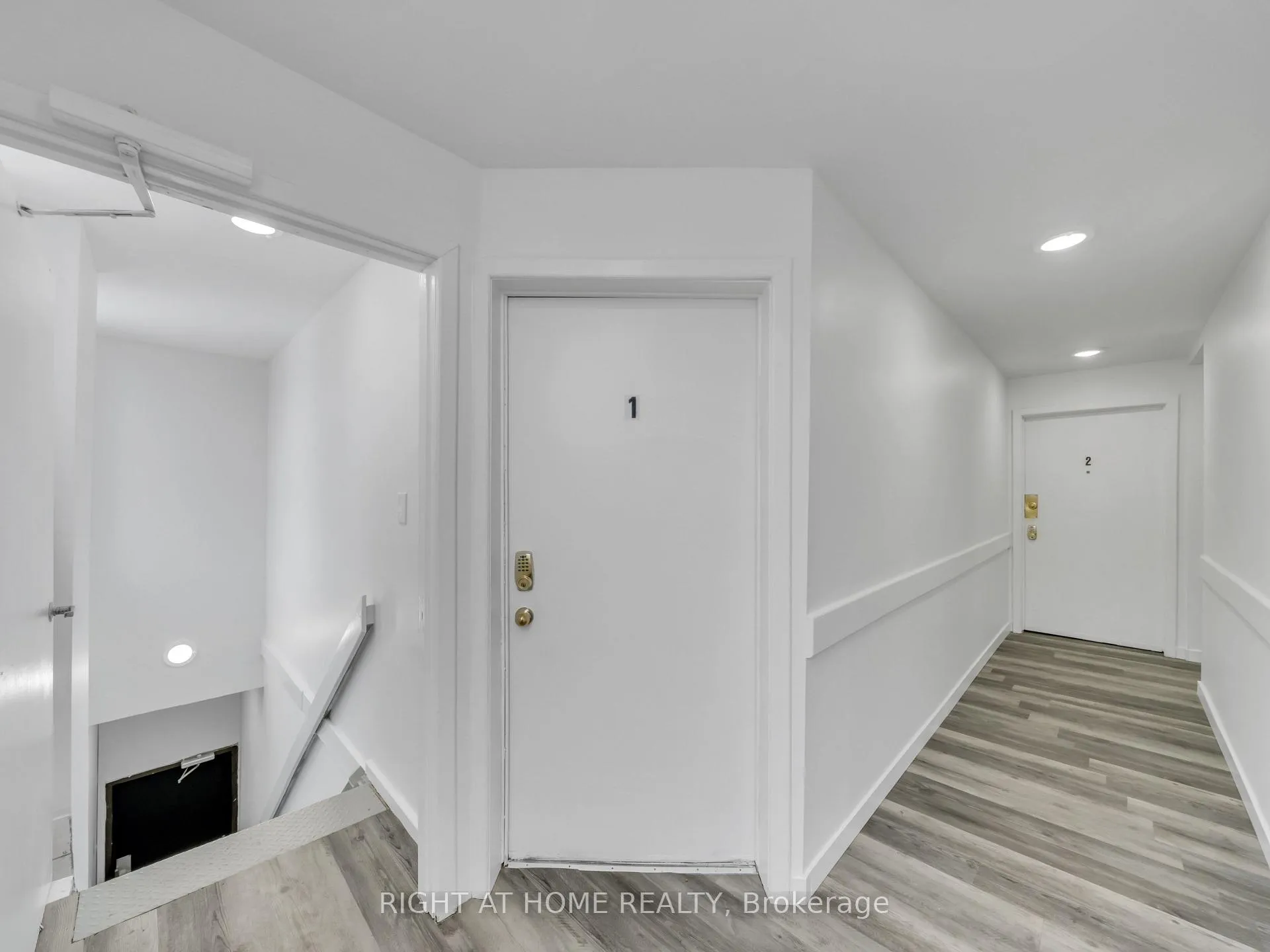 Front of Unit 3, 279 Drouillard Road