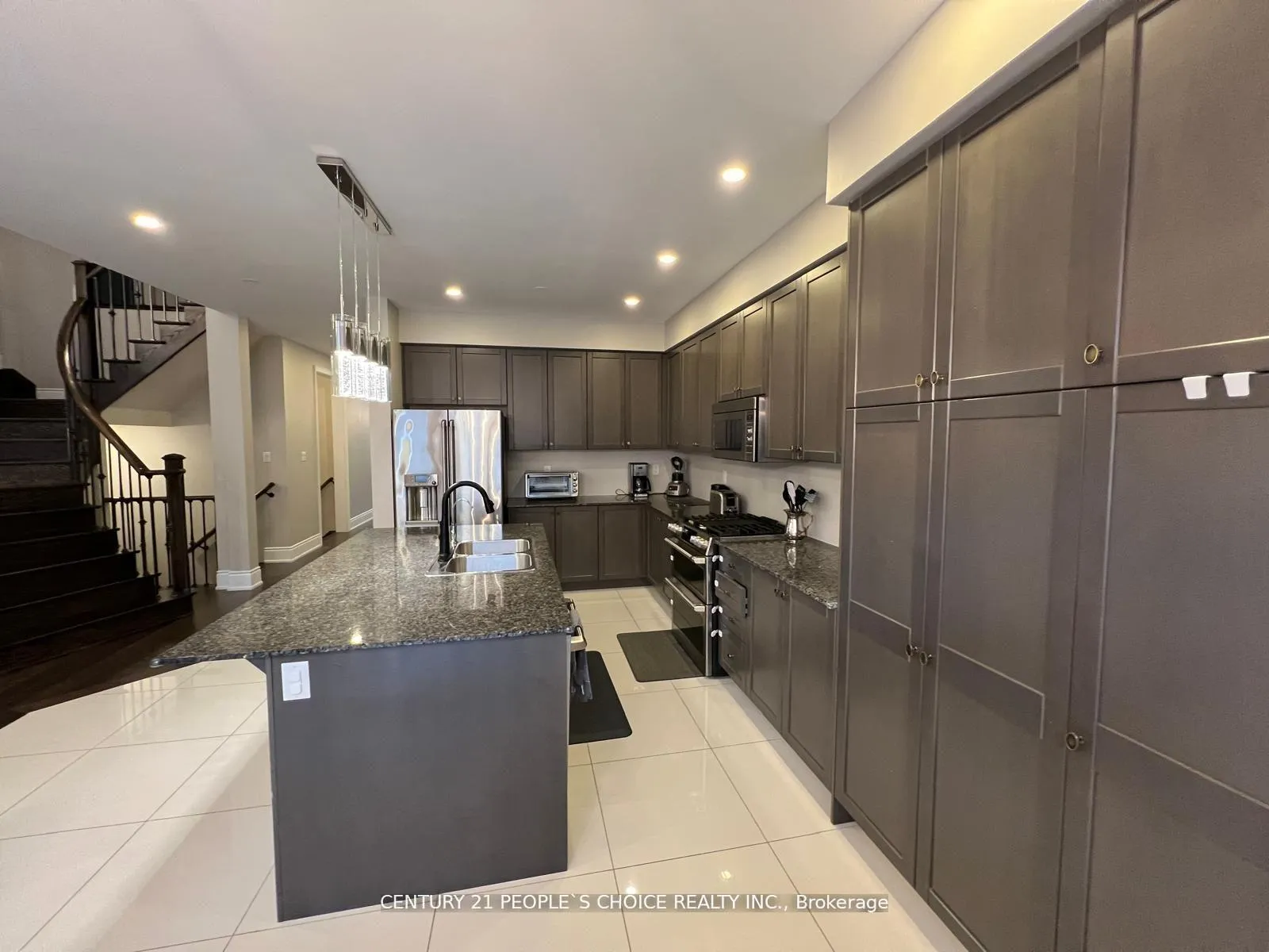 Photo 9 of 22 Elderslie Crescent, Vaughan, Kleinburg — HOMEH