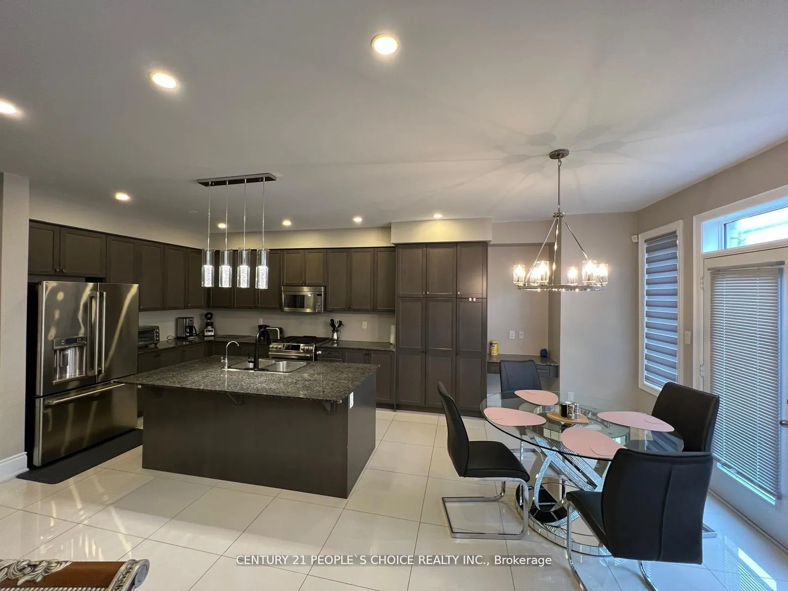 Photo 10 of 22 Elderslie Crescent, Vaughan, Kleinburg — HOMEH