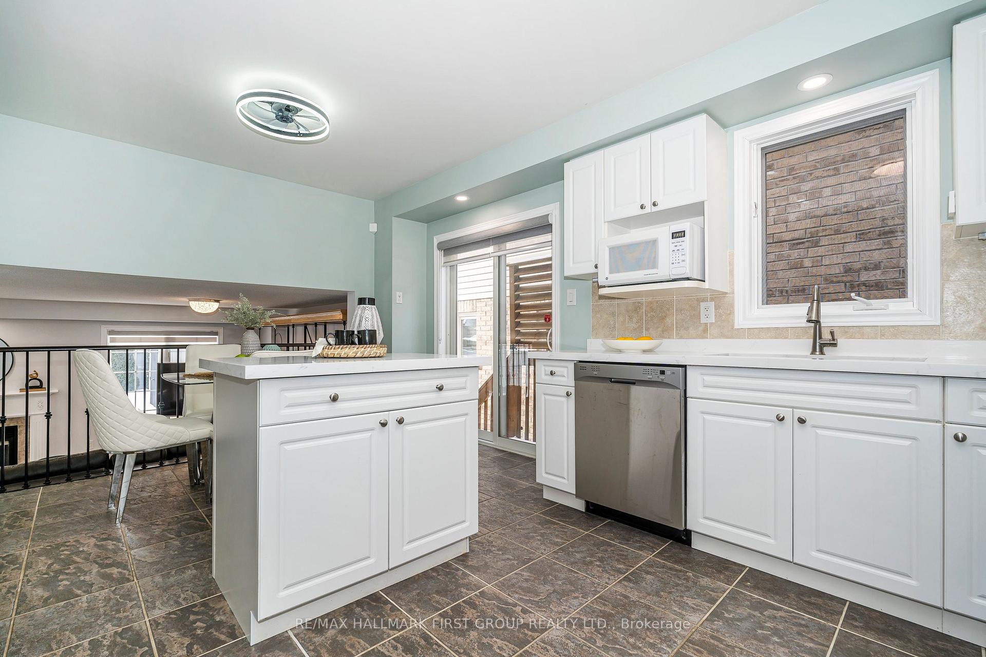 Photo 18 of 17 Stammers Drive, Ajax, Northwest Ajax — HOMEH