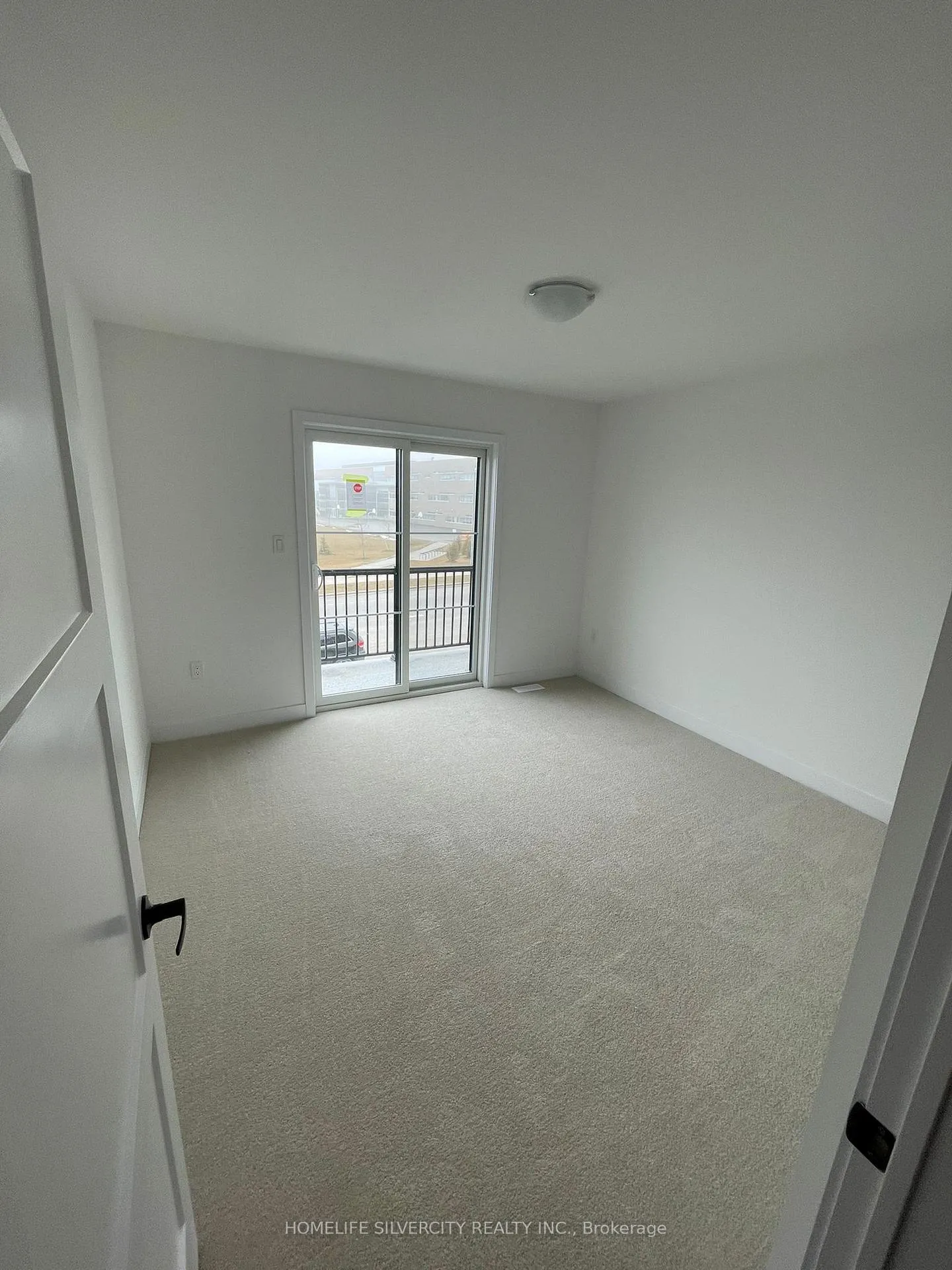 Photo 6 of 208 Prince William Way, Barrie, Rural Barrie Southwest — HOMEH