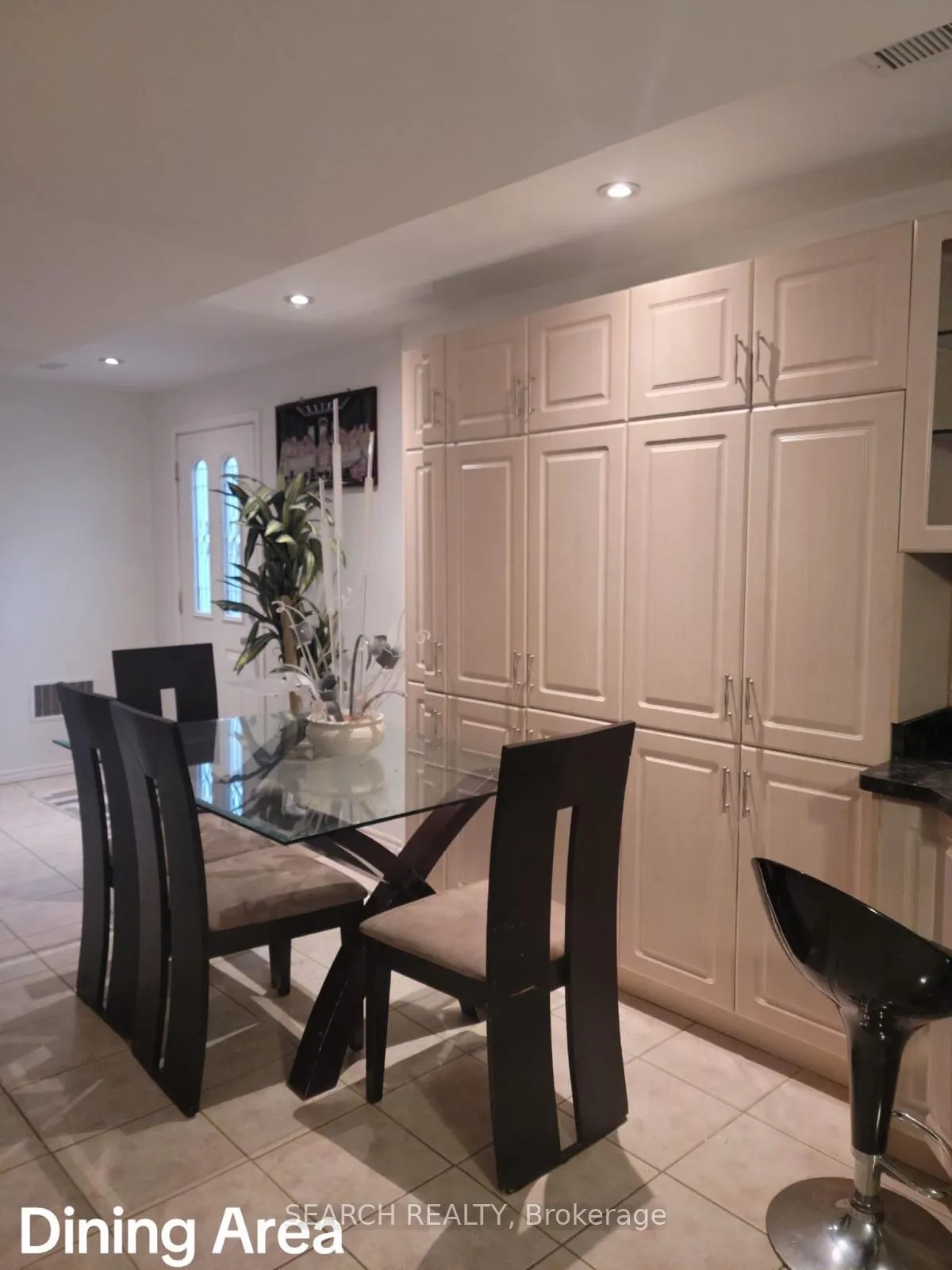 Photo 4 of Unit Basement, 105 St Urbain Drive, Vaughan, Vellore Village — HOMEH