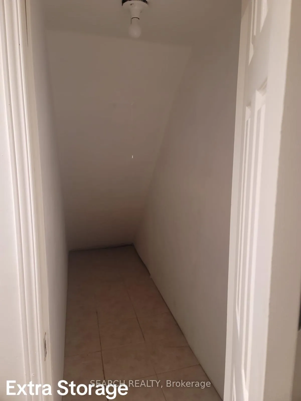 Photo 7 of Unit Basement, 105 St Urbain Drive, Vaughan, Vellore Village — HOMEH