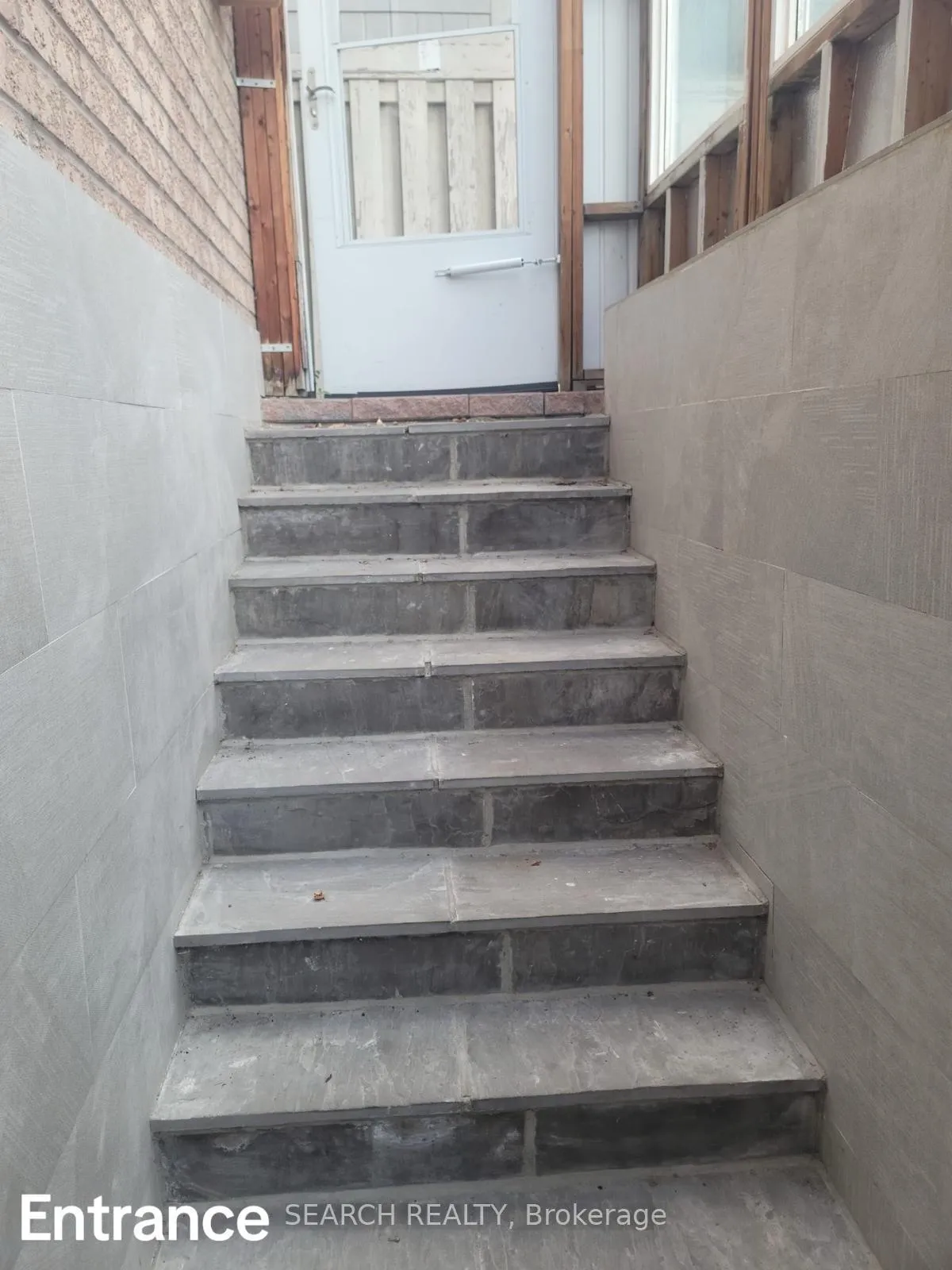 Photo 10 of Unit Basement, 105 St Urbain Drive, Vaughan, Vellore Village — HOMEH