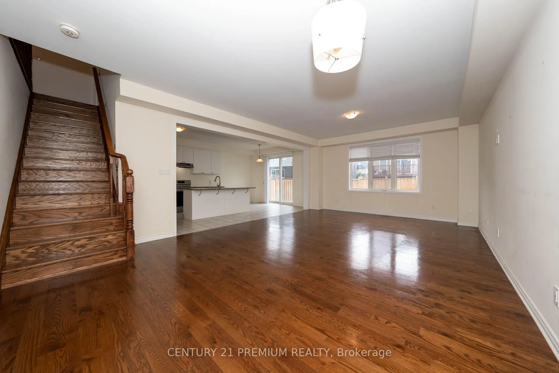 Photo 7 of 685 Doon South Drive, Kitchener — HOMEH