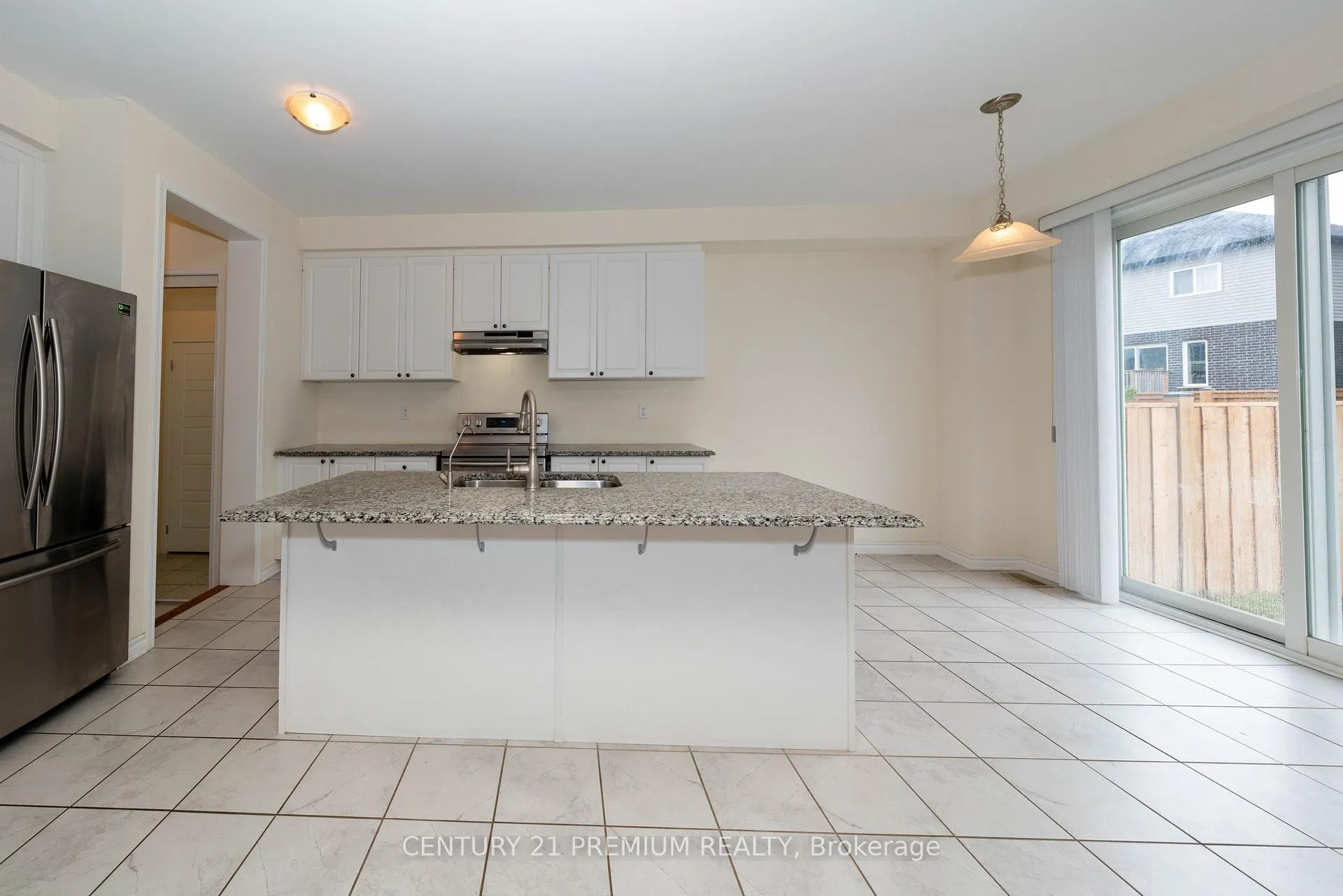 Photo 33 of 685 Doon South Drive, Kitchener — HOMEH