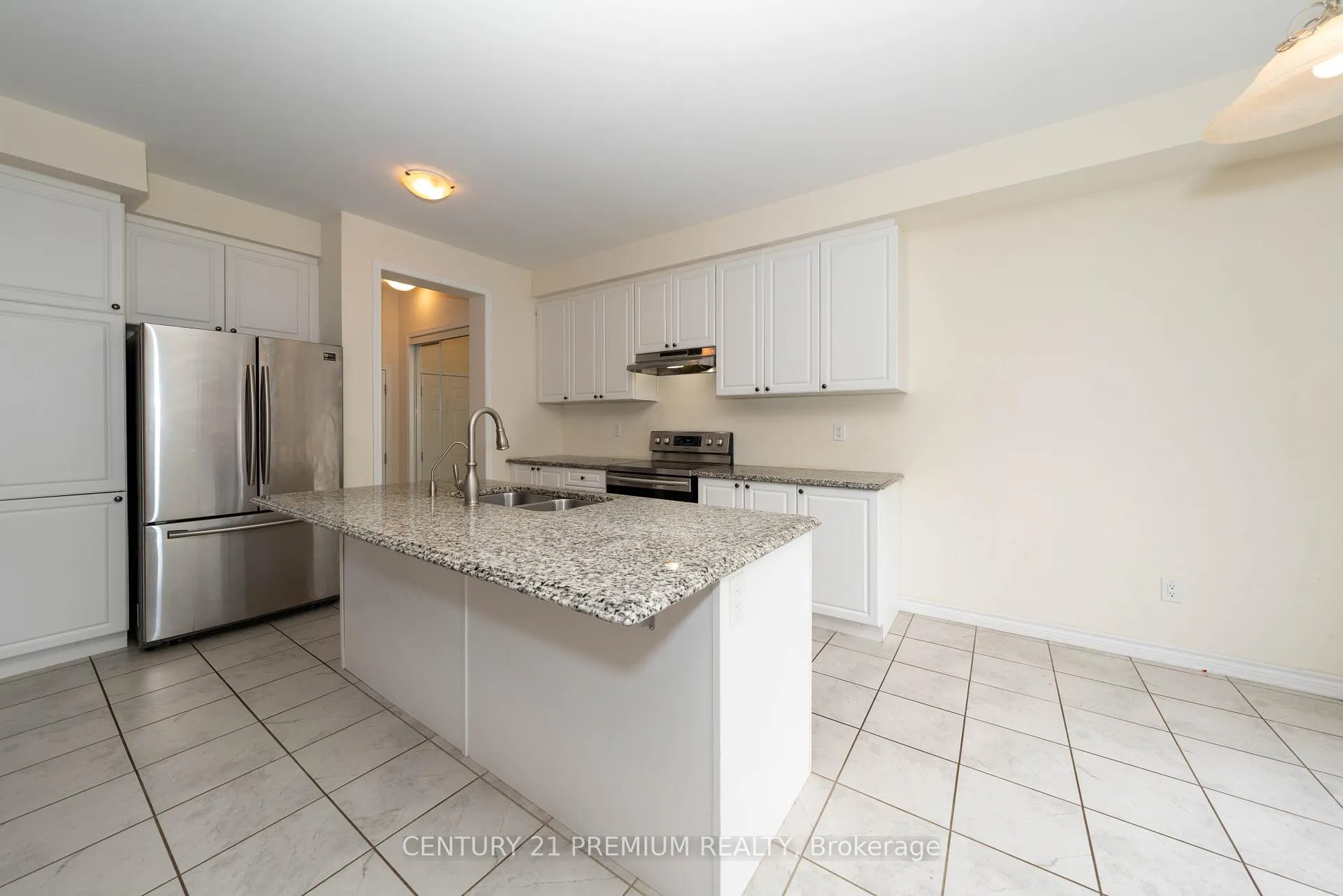 Photo 34 of 685 Doon South Drive, Kitchener — HOMEH