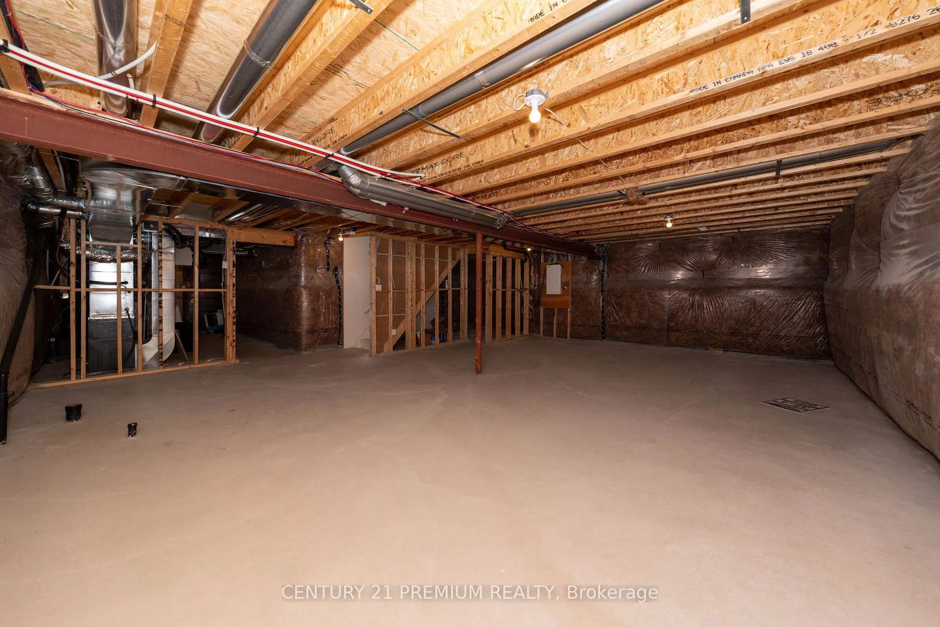 Photo 40 of 685 Doon South Drive, Kitchener — HOMEH