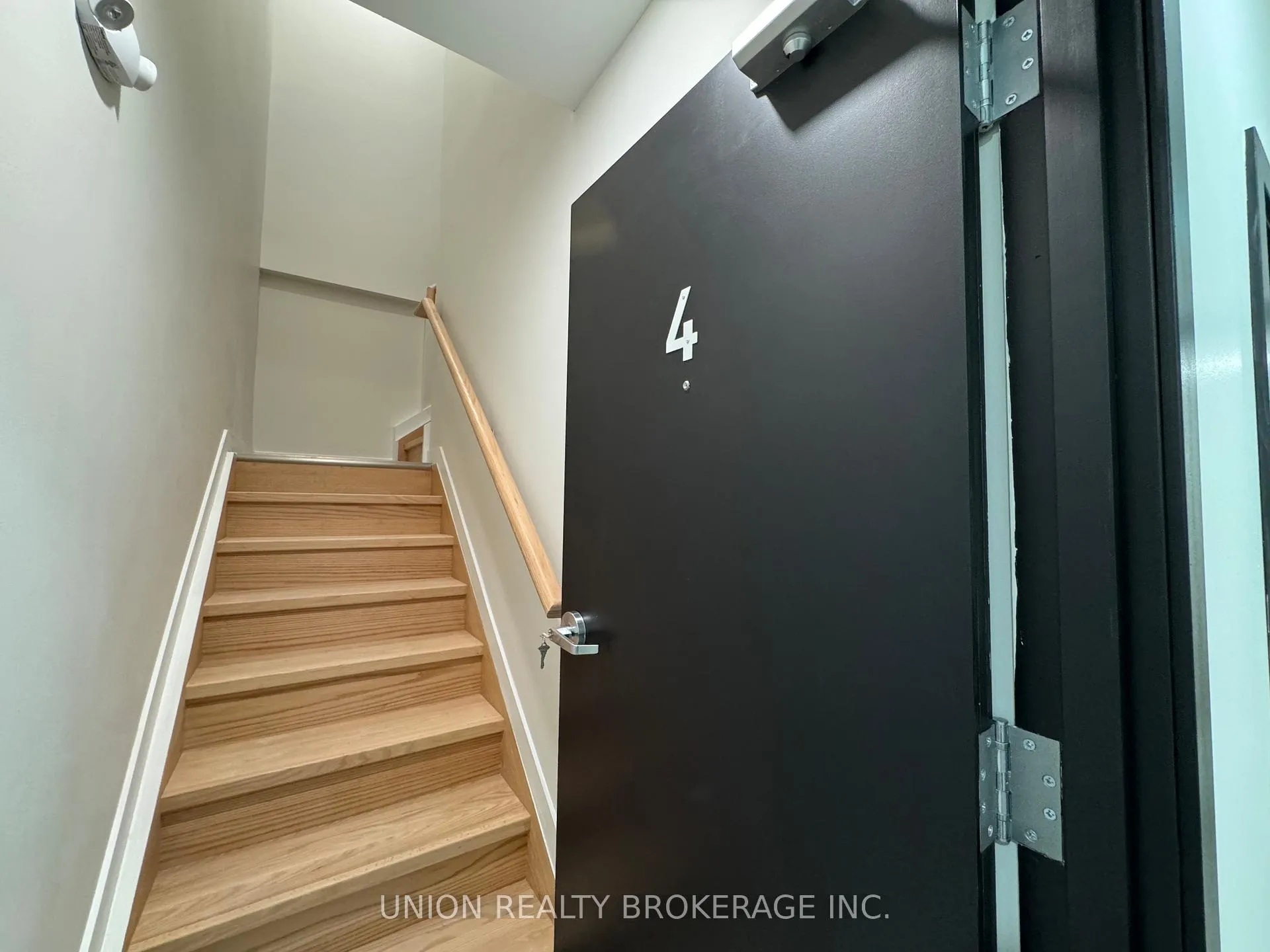 Photo 5 of Unit 4, 1184 Queen Street E, Toronto, South Riverdale — HOMEH