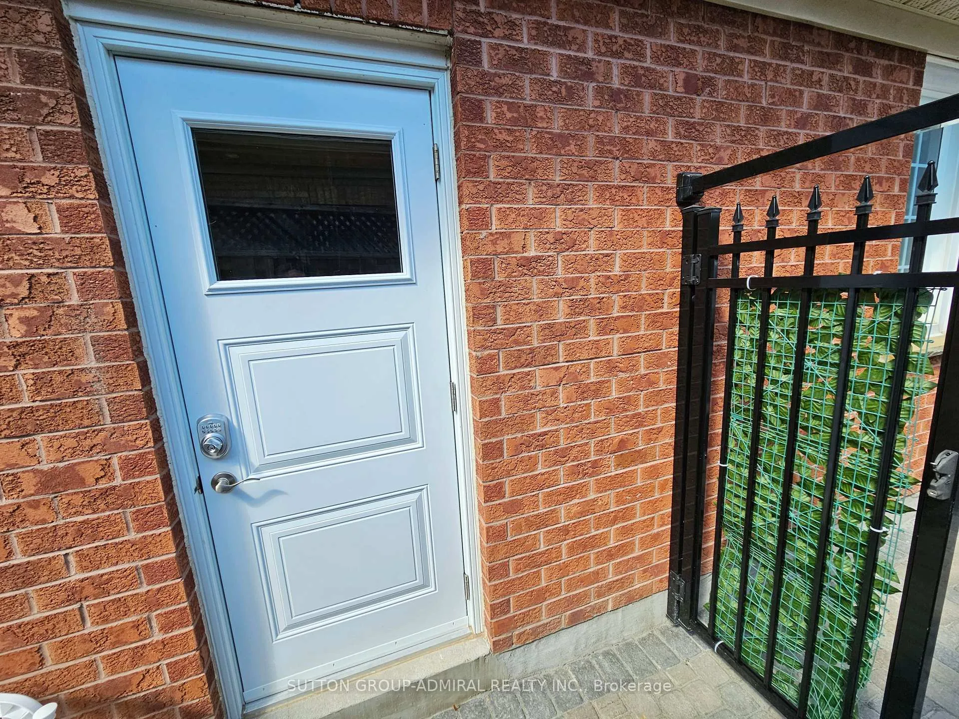Photo 2 of Unit BSMNT, 103 Kingsnorth Boulevard, Vaughan, East Woodbridge — HOMEH
