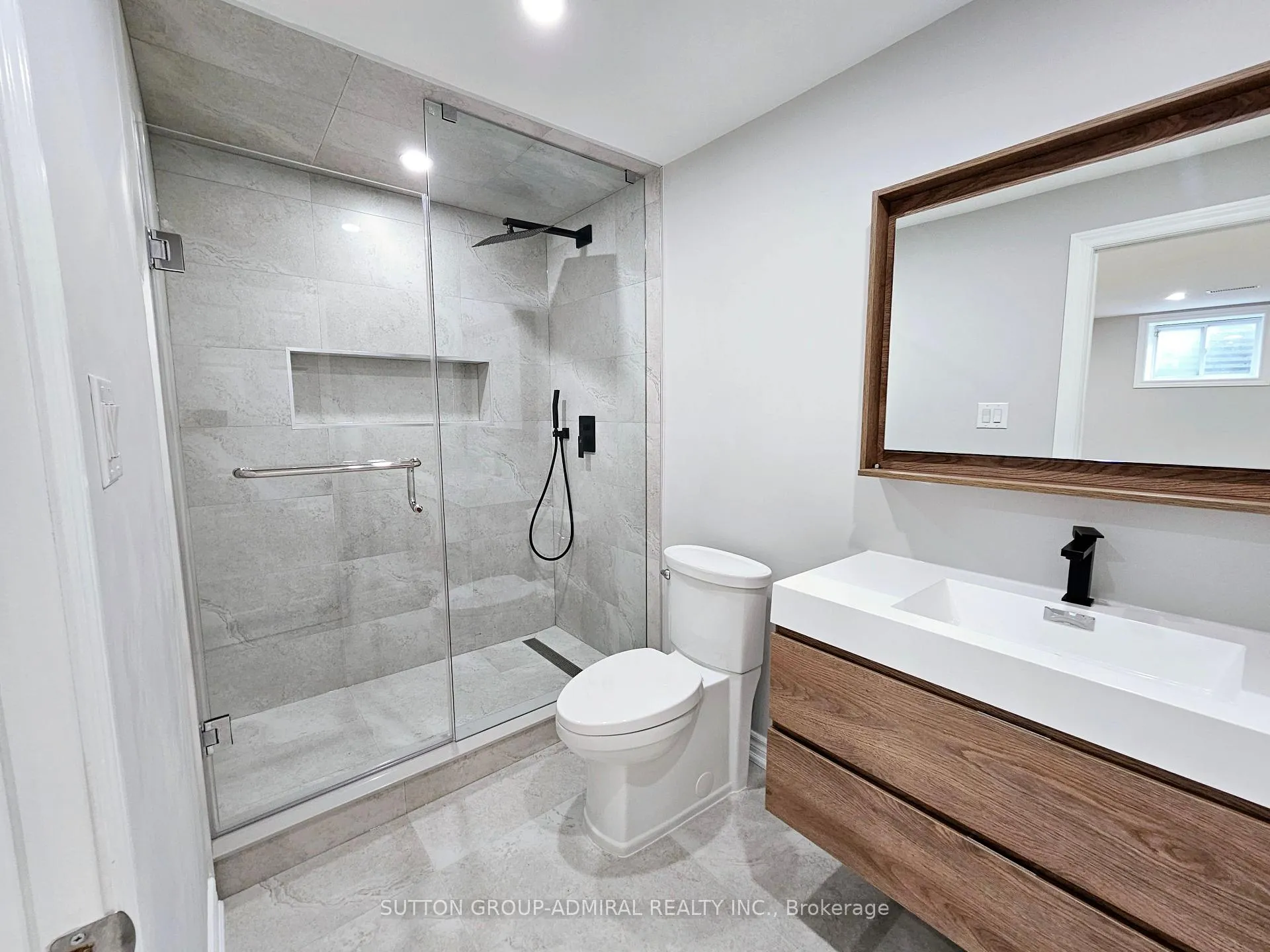 Photo 6 of Unit BSMNT, 103 Kingsnorth Boulevard, Vaughan, East Woodbridge — HOMEH