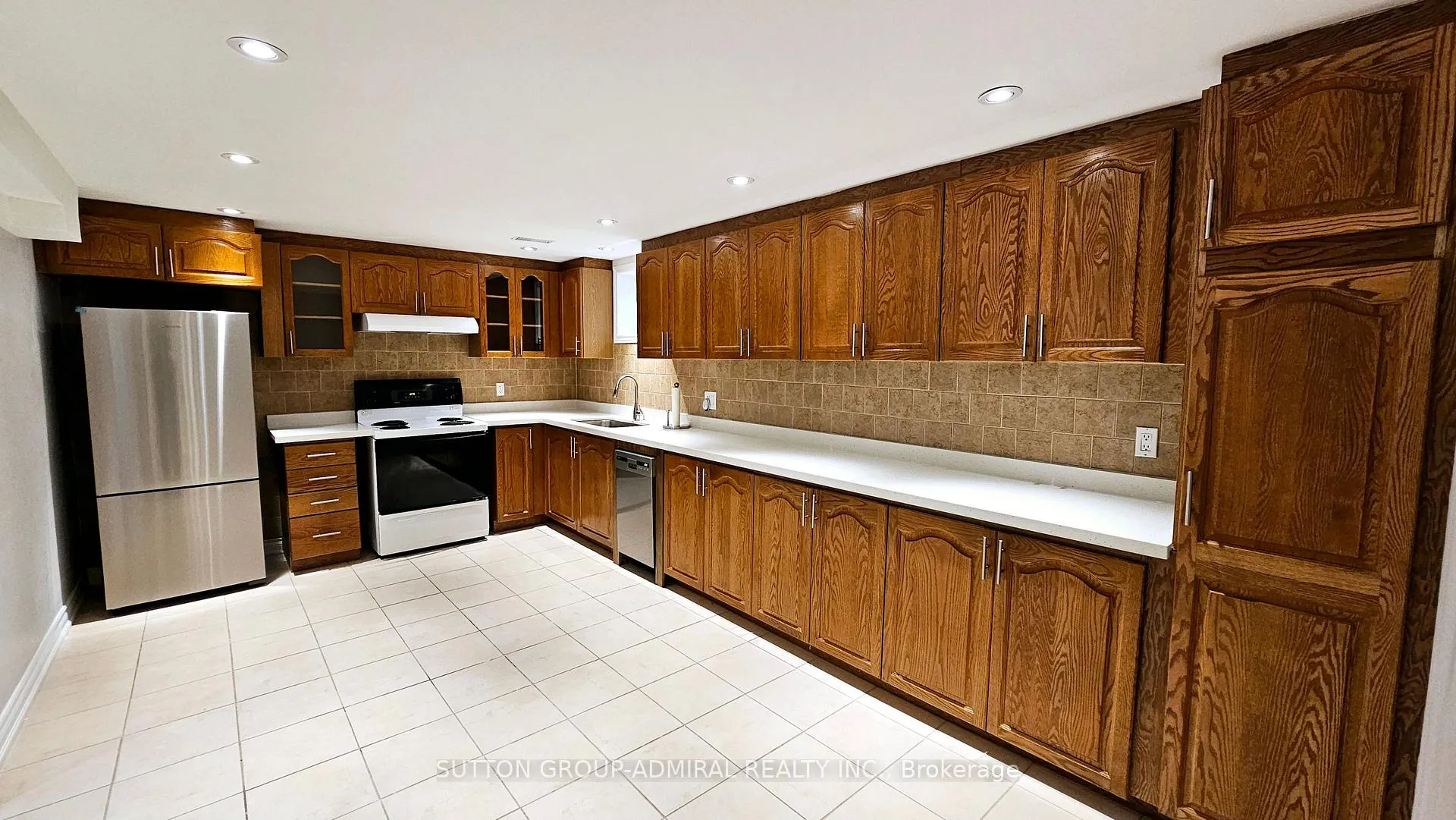 Photo 14 of Unit BSMNT, 103 Kingsnorth Boulevard, Vaughan, East Woodbridge — HOMEH