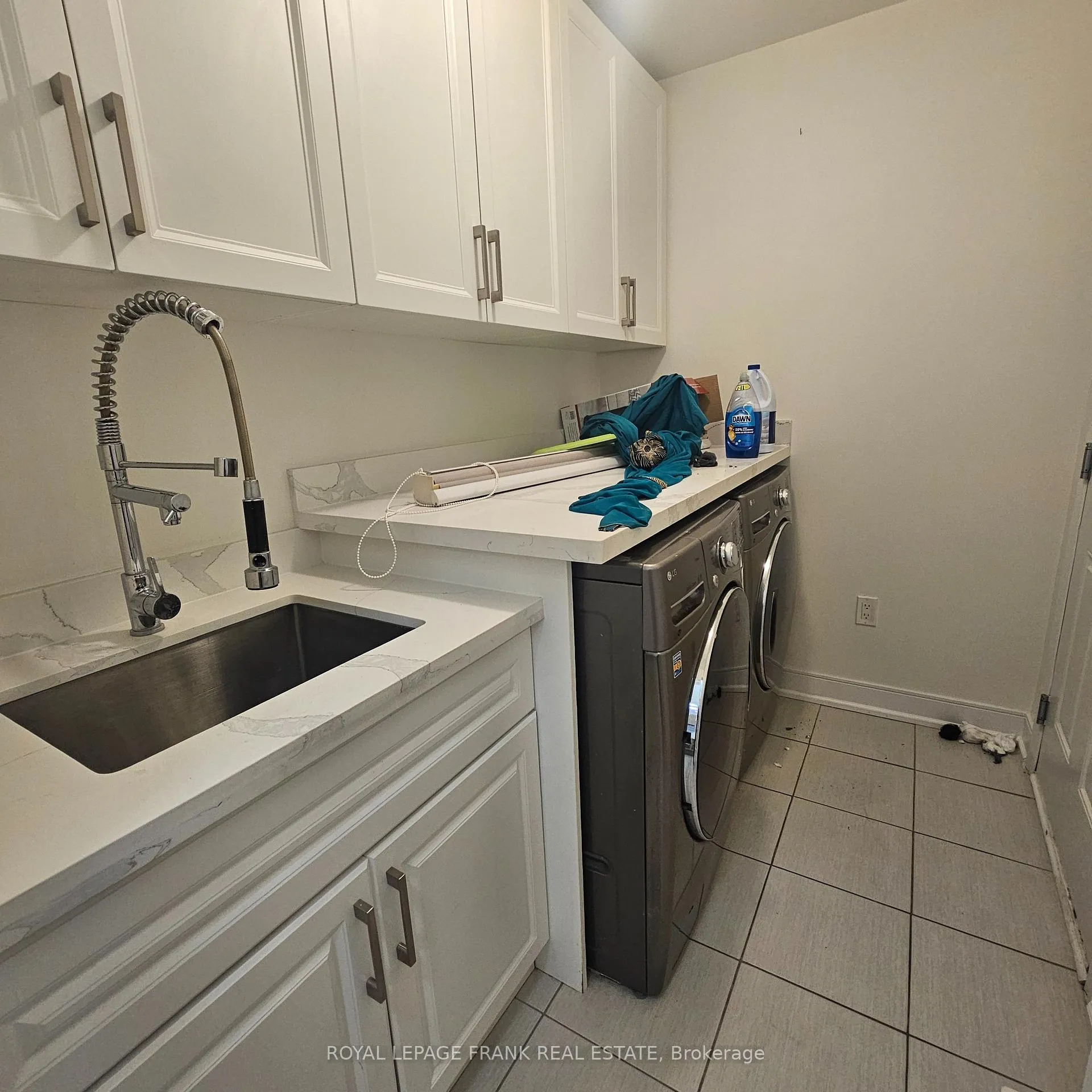 Photo 14 of 1842 Douglas Langtree Drive, Oshawa, Taunton — HOMEH