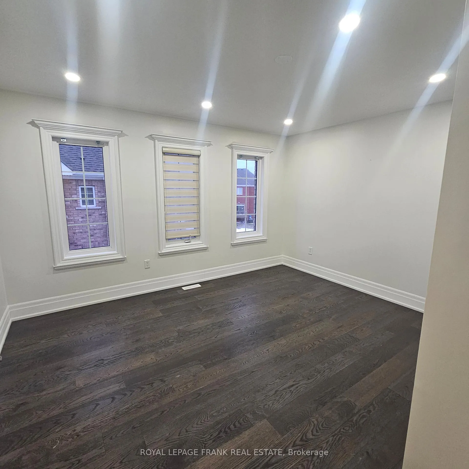 Photo 19 of 1842 Douglas Langtree Drive, Oshawa, Taunton — HOMEH