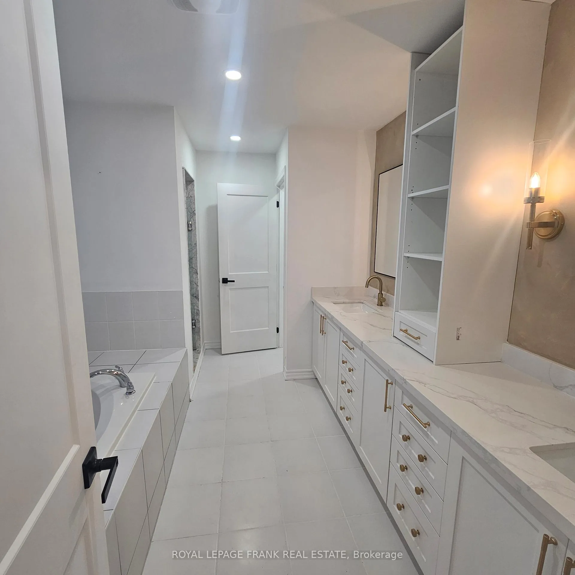 Photo 23 of 1842 Douglas Langtree Drive, Oshawa, Taunton — HOMEH