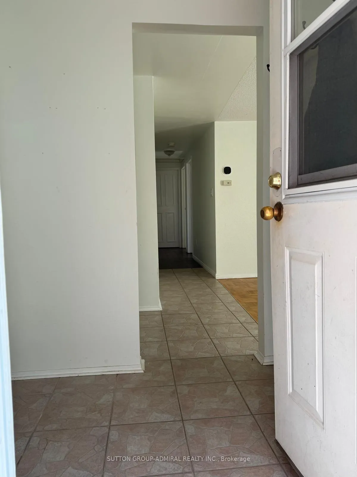 Photo 10 of 712 Ninth Line, Innisfil, Alcona — HOMEH